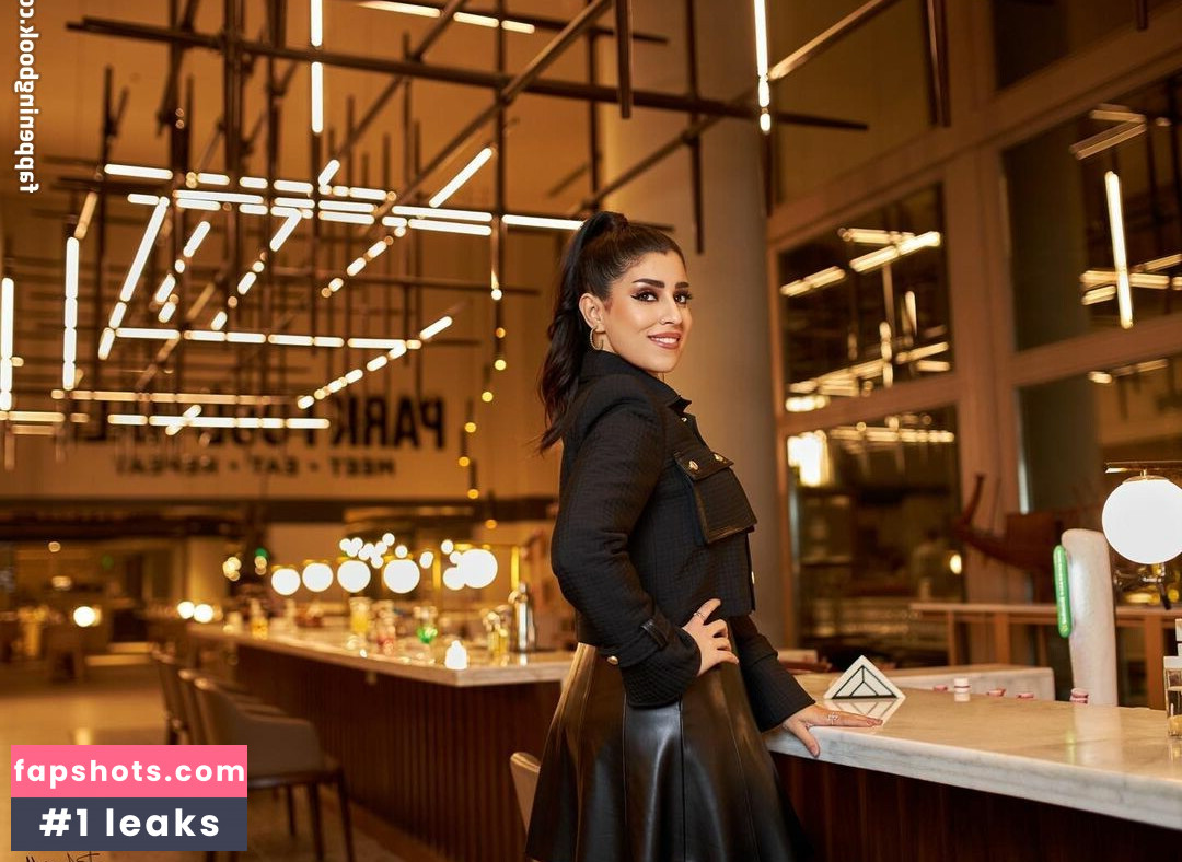 Ayten Amer gallery photo #13