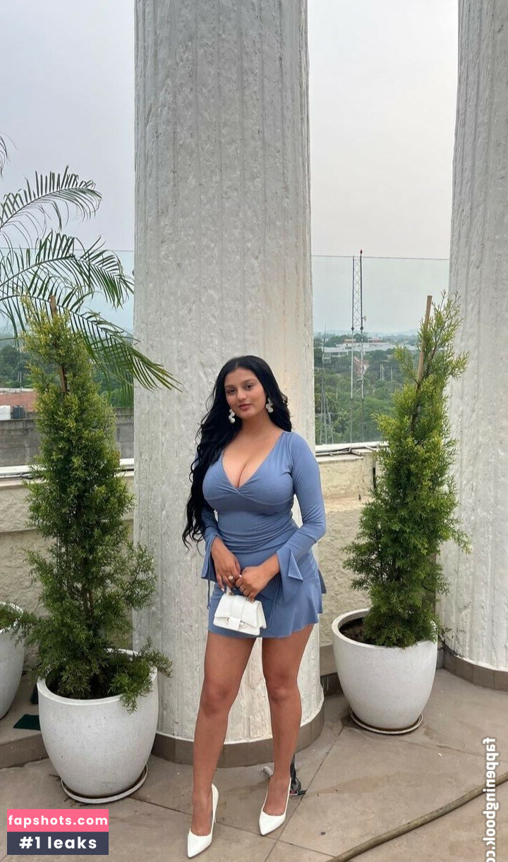 _ayushaaaa__ gallery photo #19