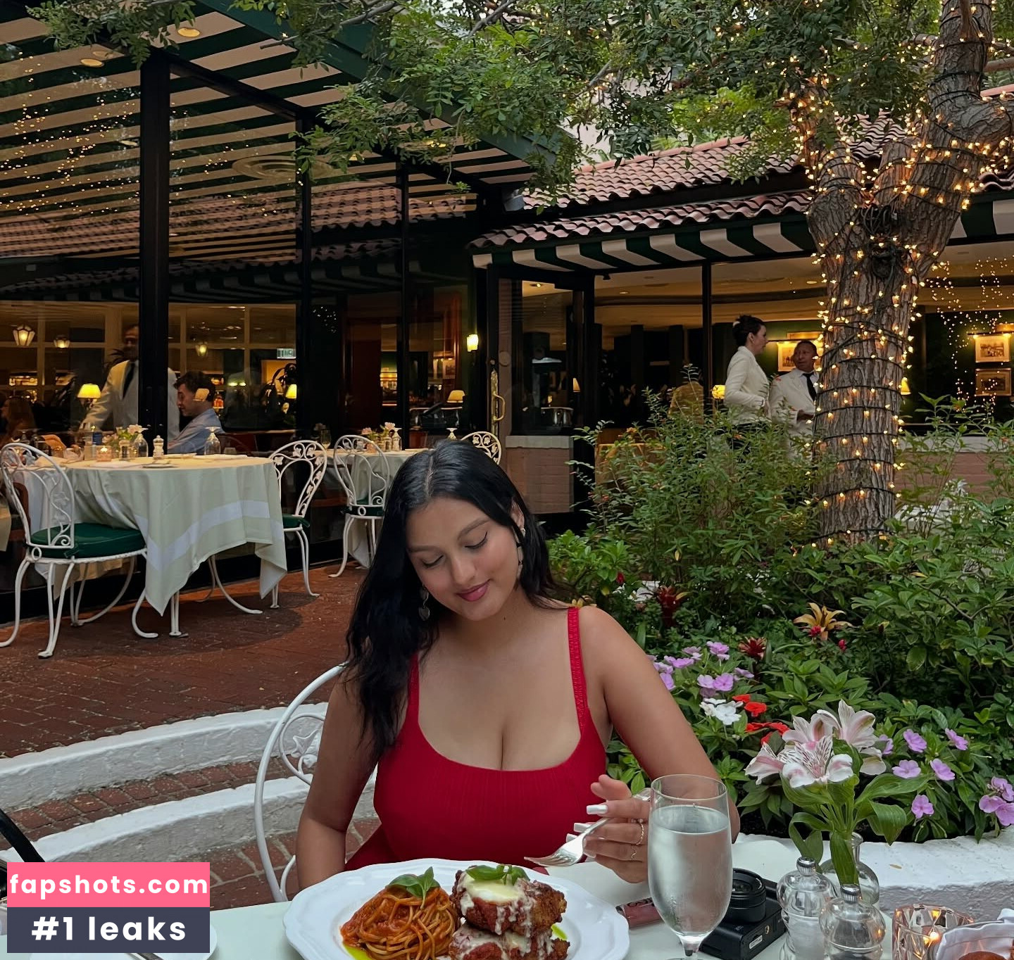 _ayushaaaa__ gallery photo #7