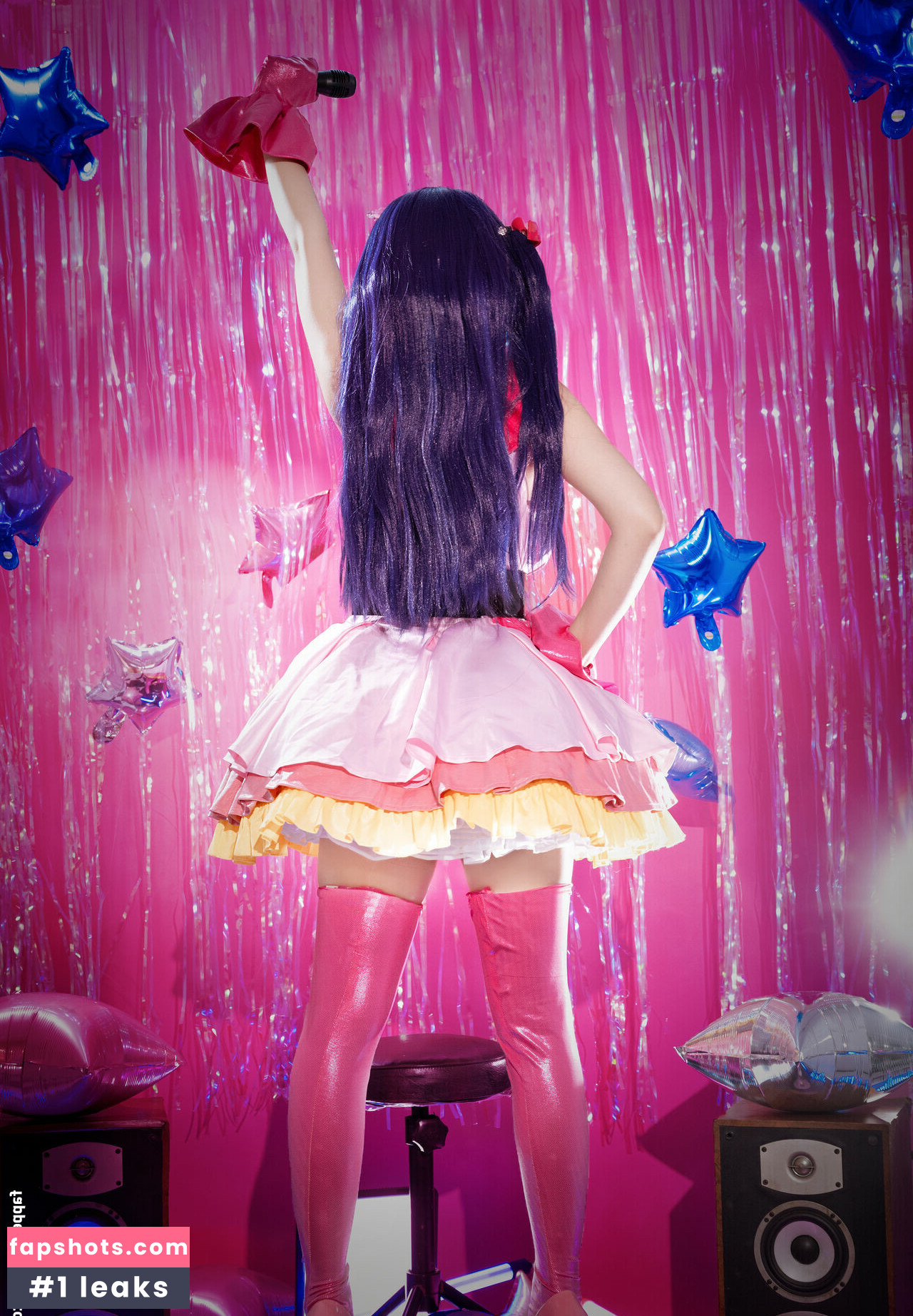 Azami gallery photo #153