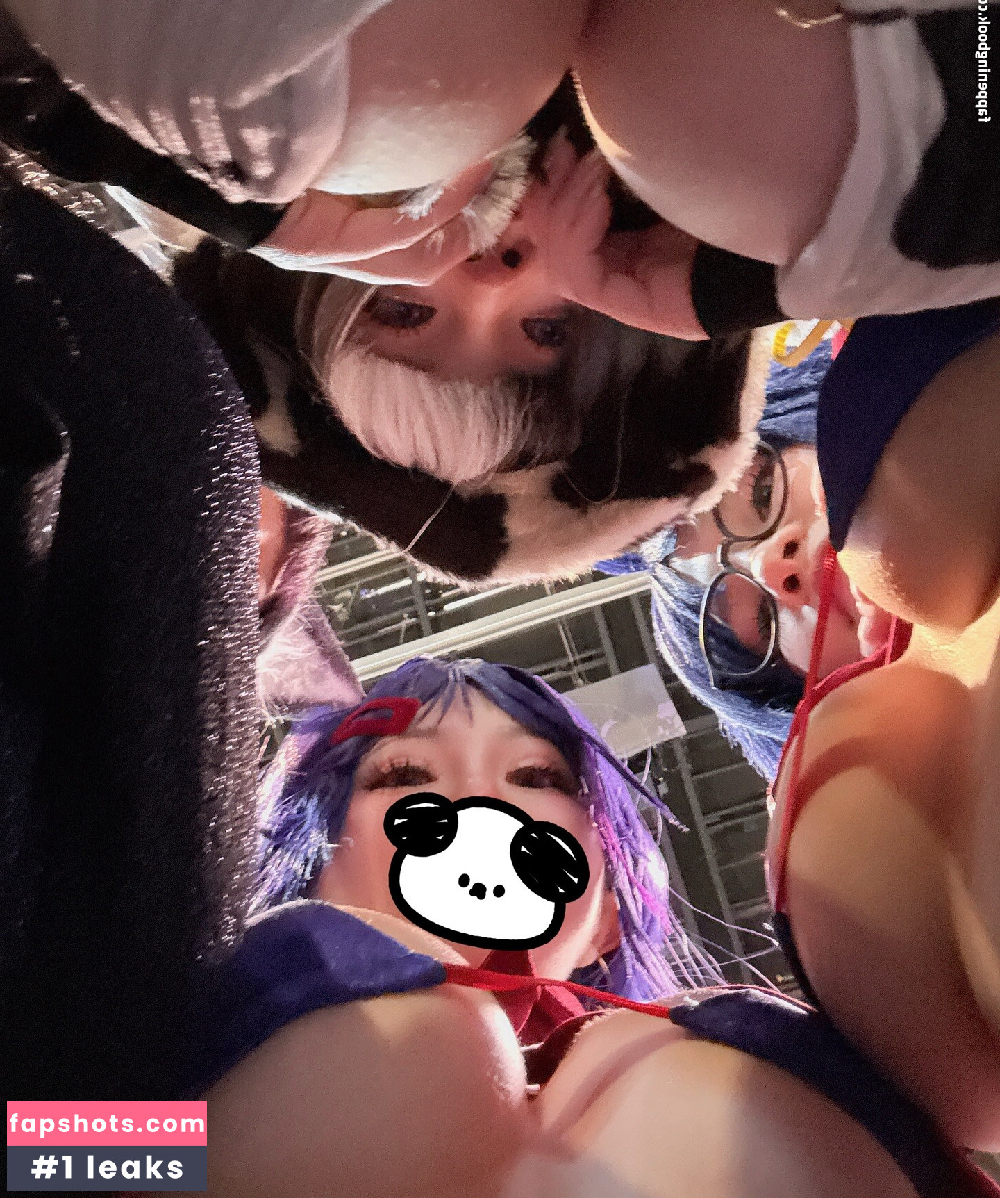 Azami gallery photo #26