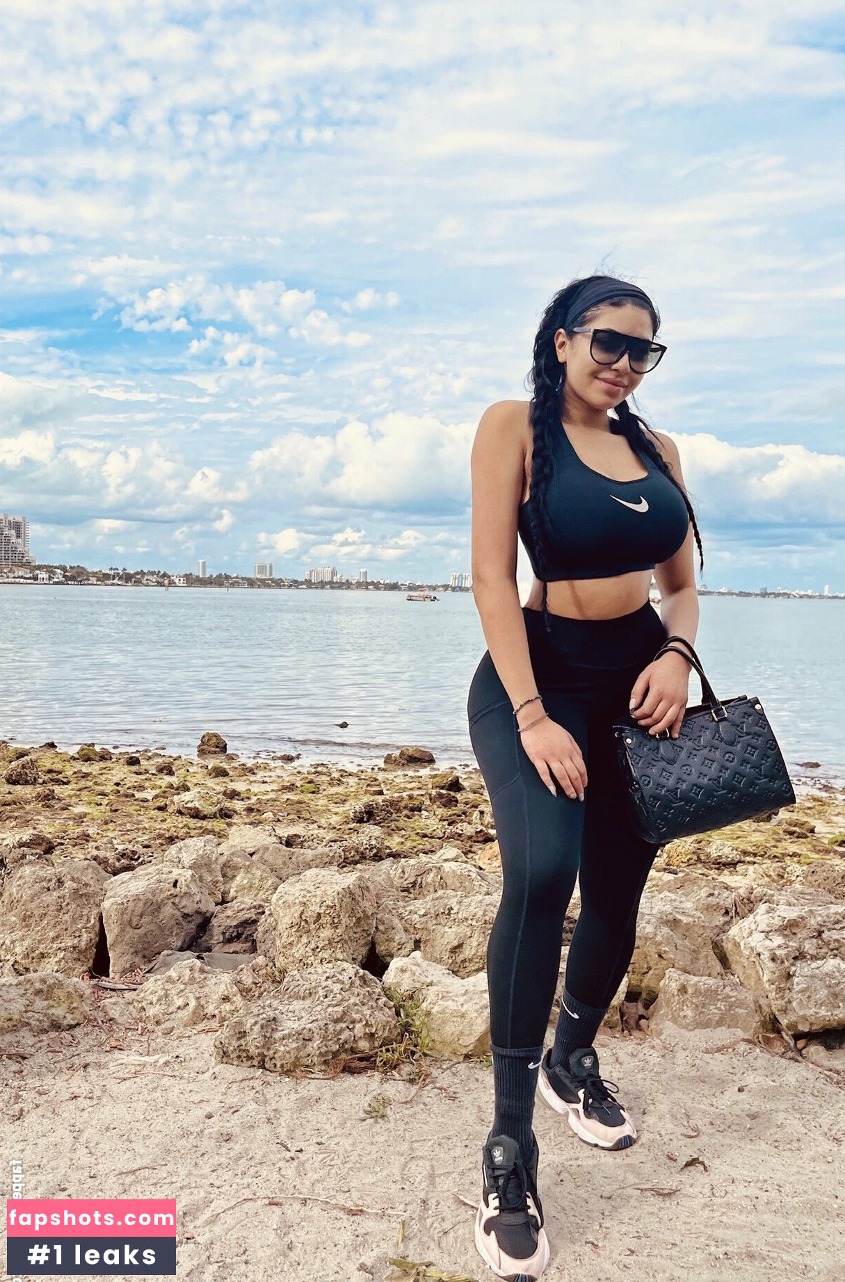 azariafreepage gallery photo #22