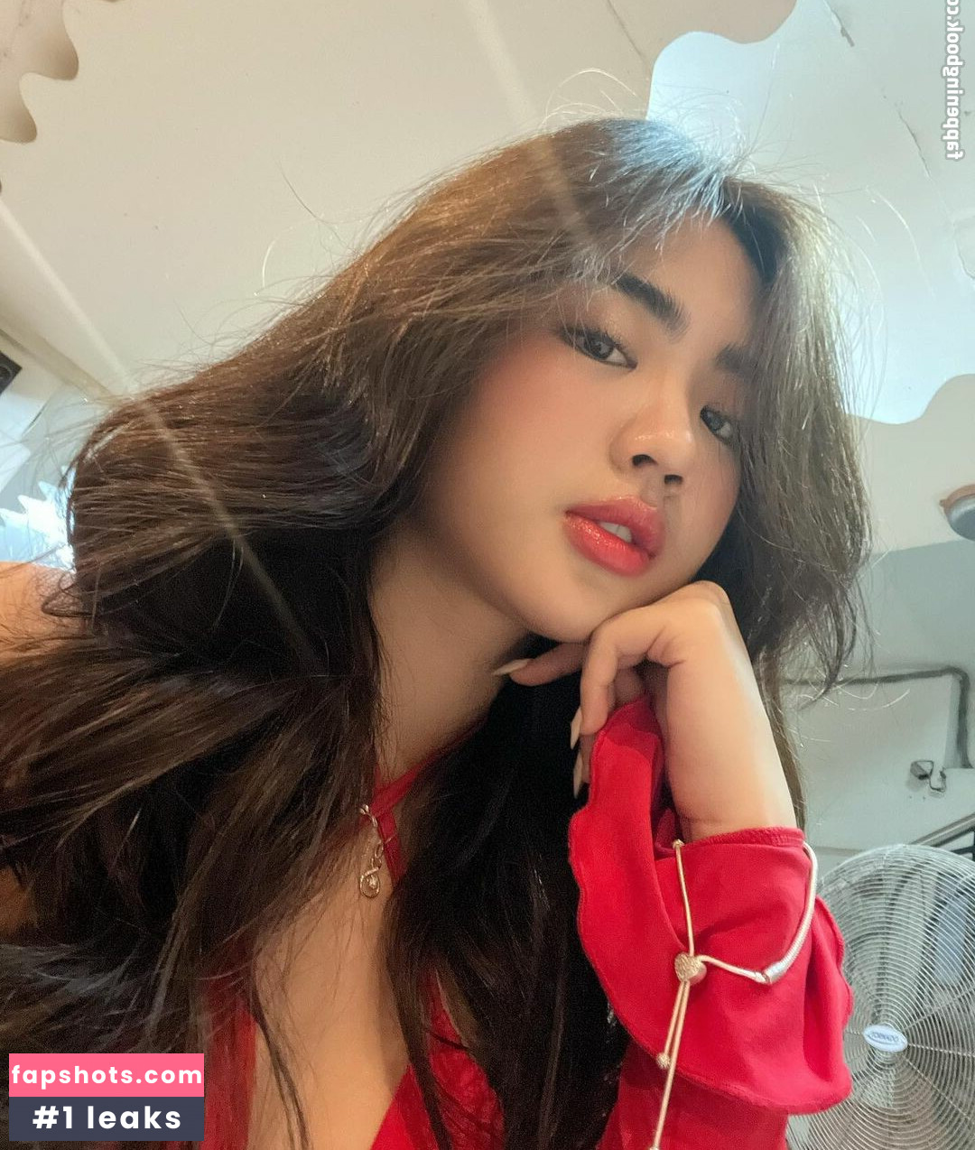 Azi Acosta gallery photo #12