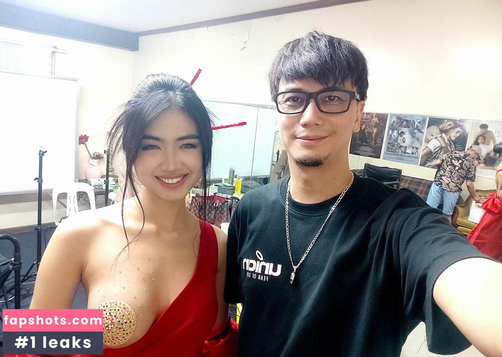 Azi Acosta gallery photo #17