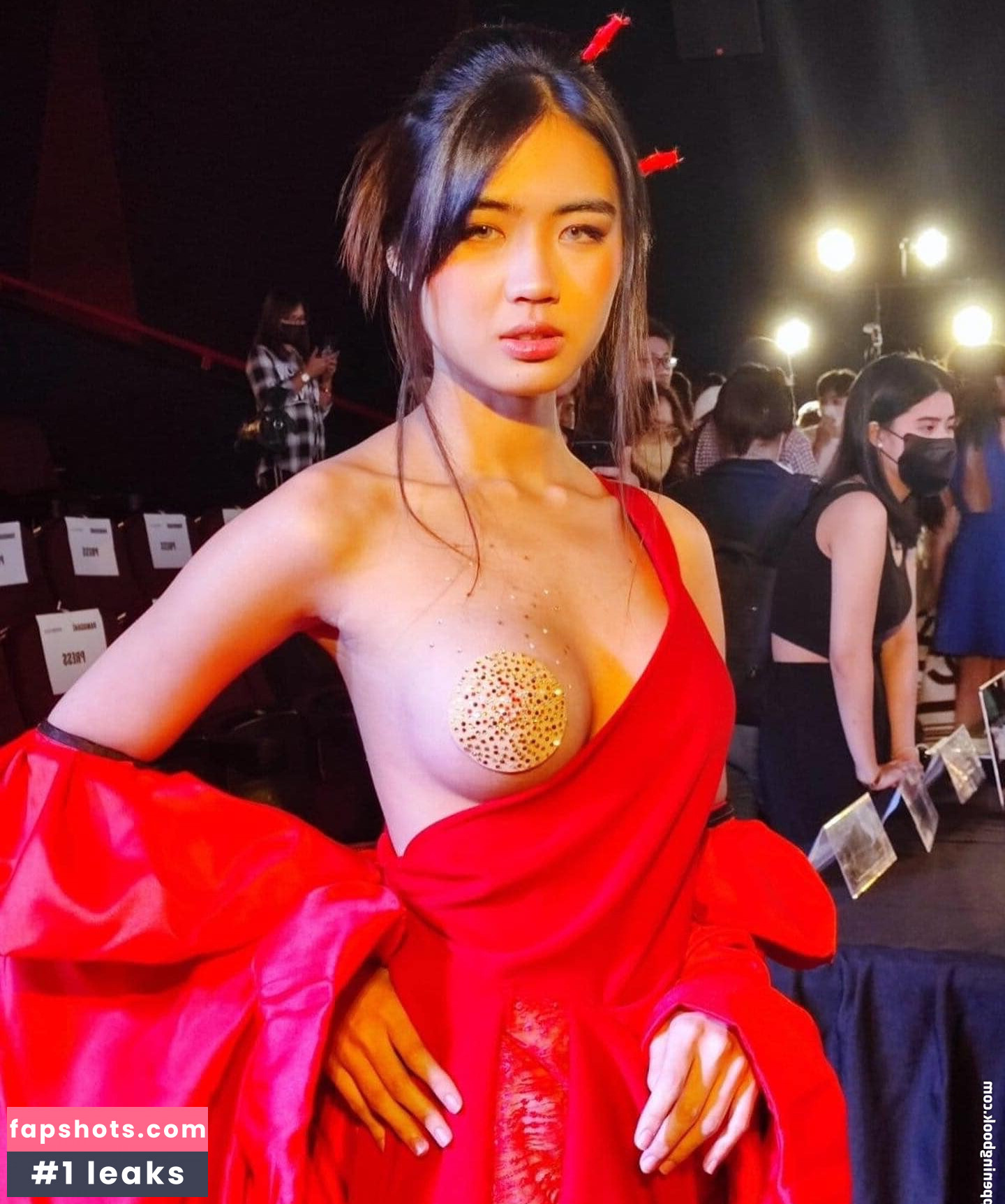 Azi Acosta gallery photo #27