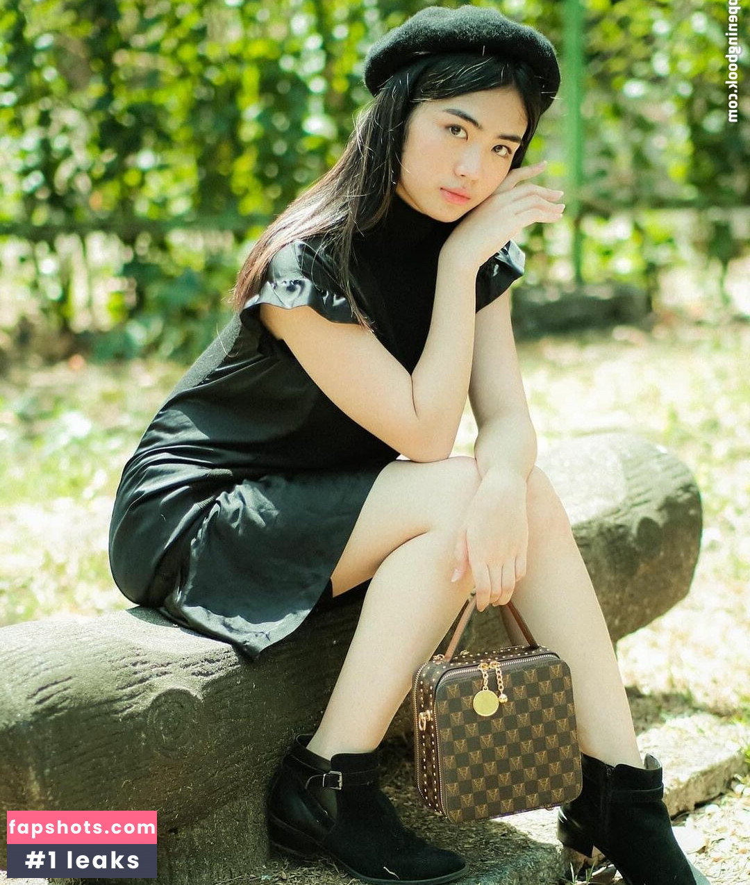 Azi Acosta gallery photo #10