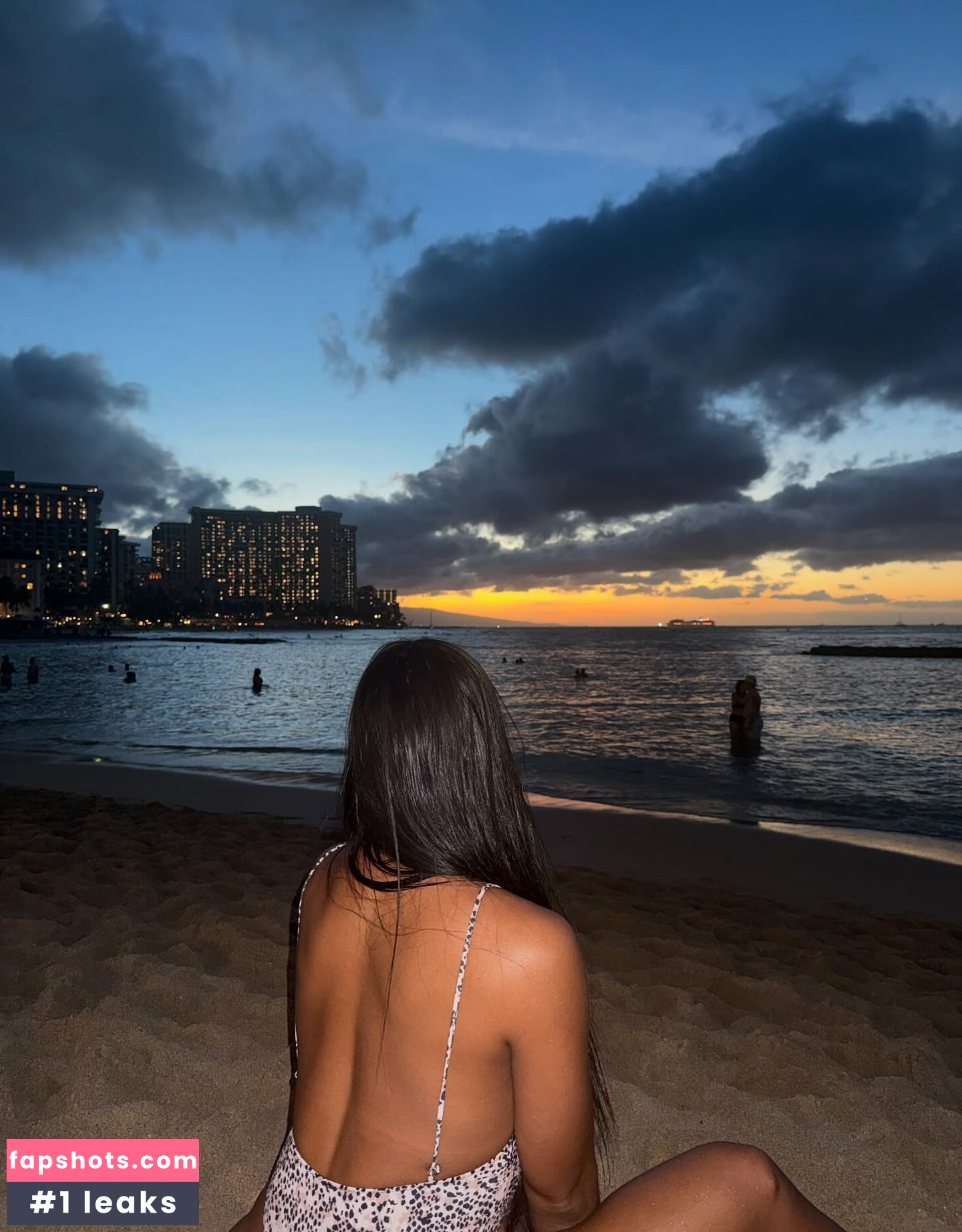 Azucena Cantillo gallery photo #15