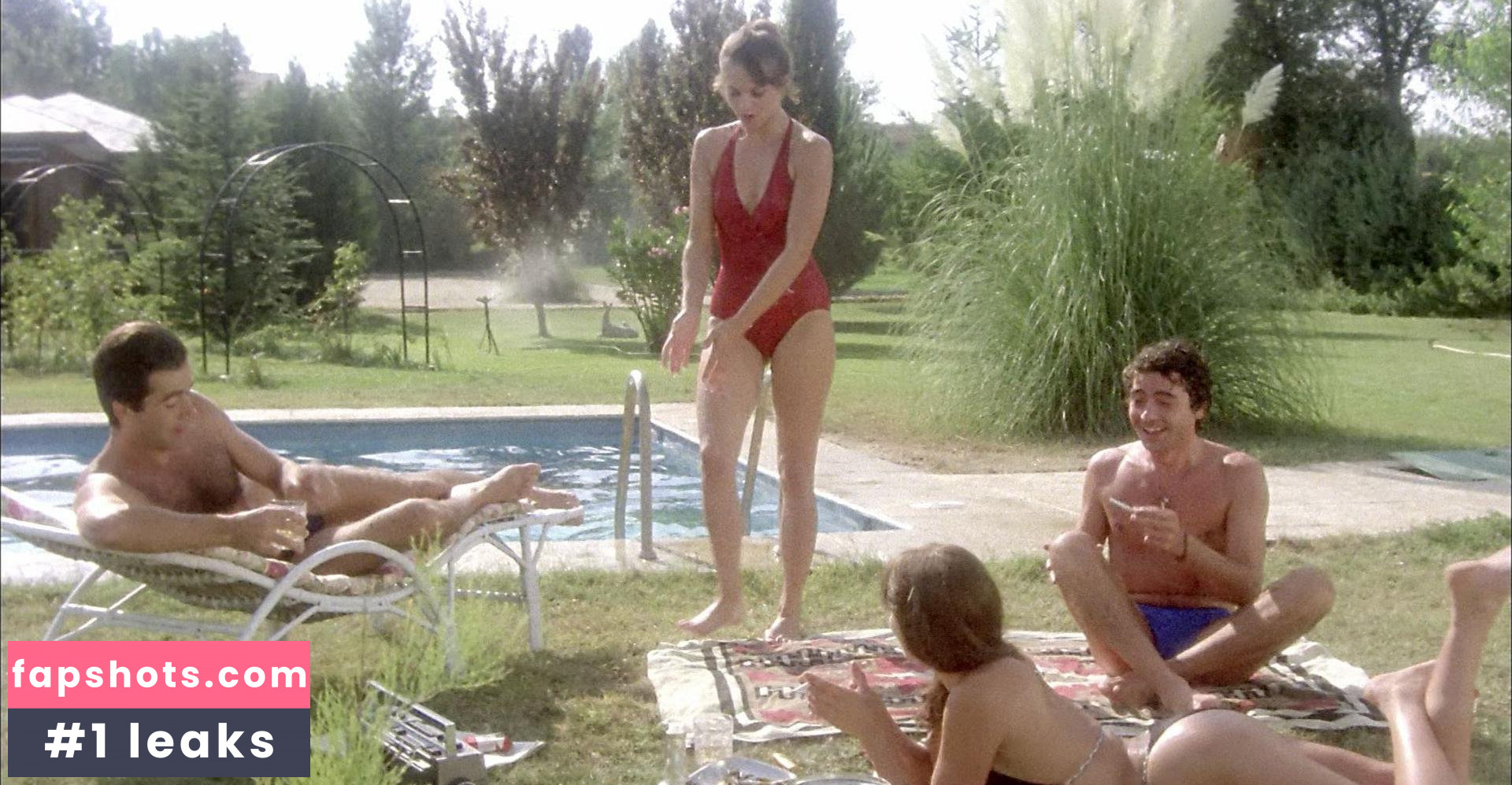 Azucena Hernández gallery photo #3