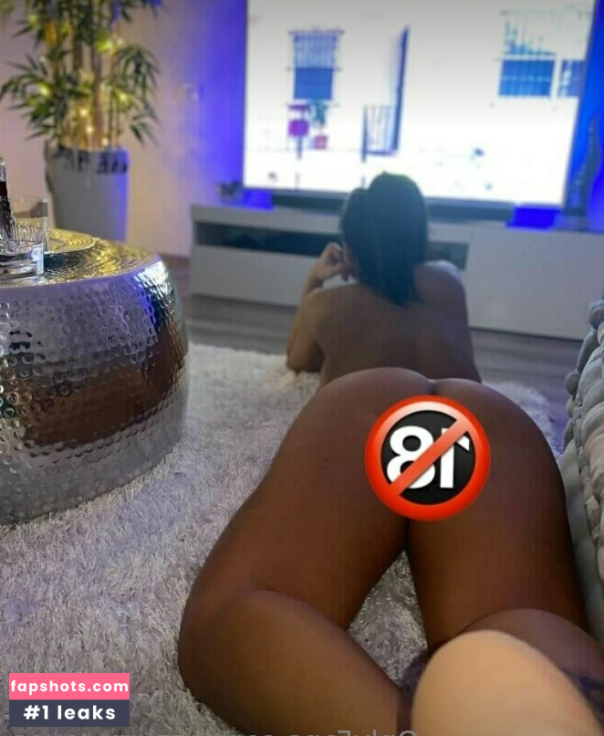 Azzurra Eyes gallery photo #12