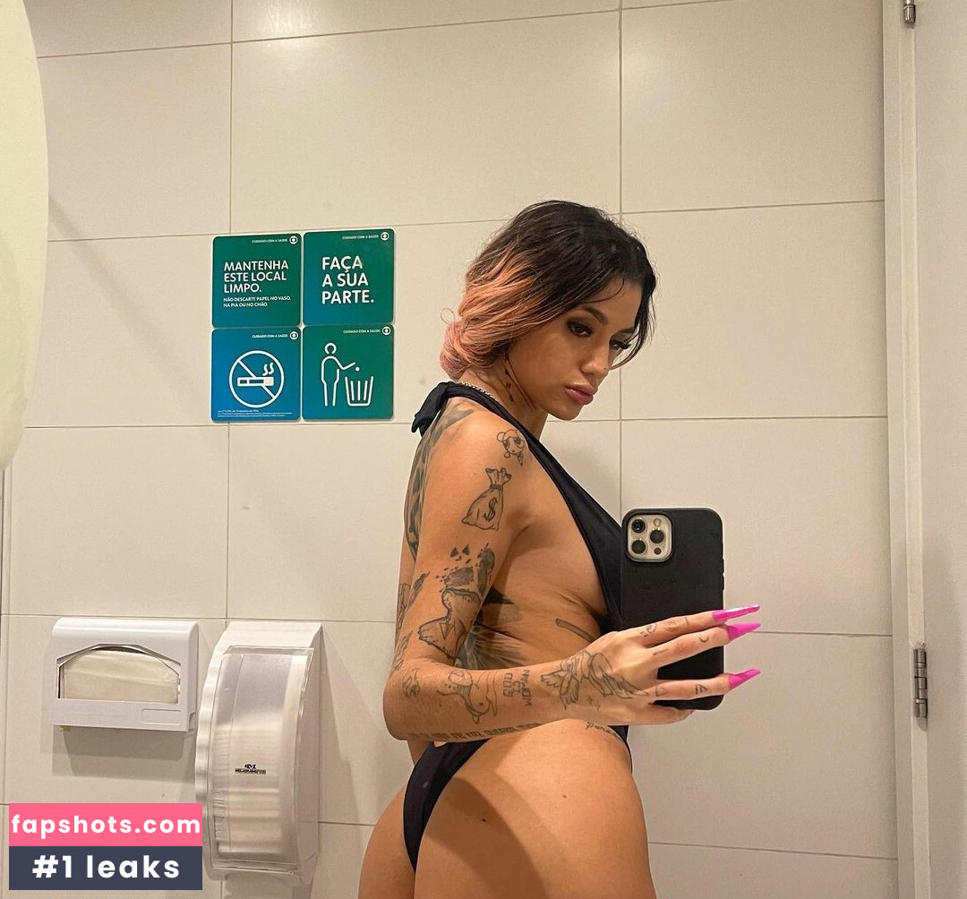 Azzy MC gallery photo #14