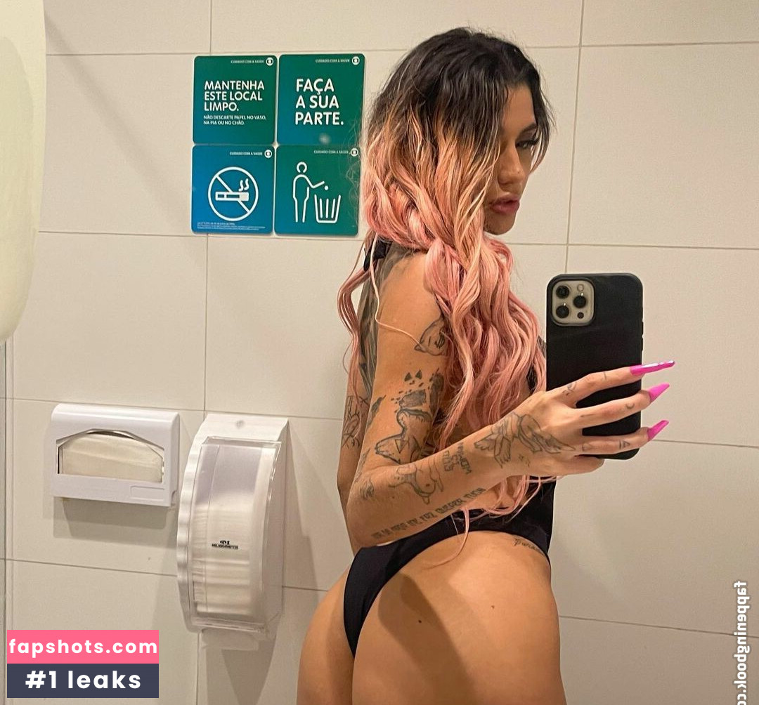 Azzy MC nude babe gallery