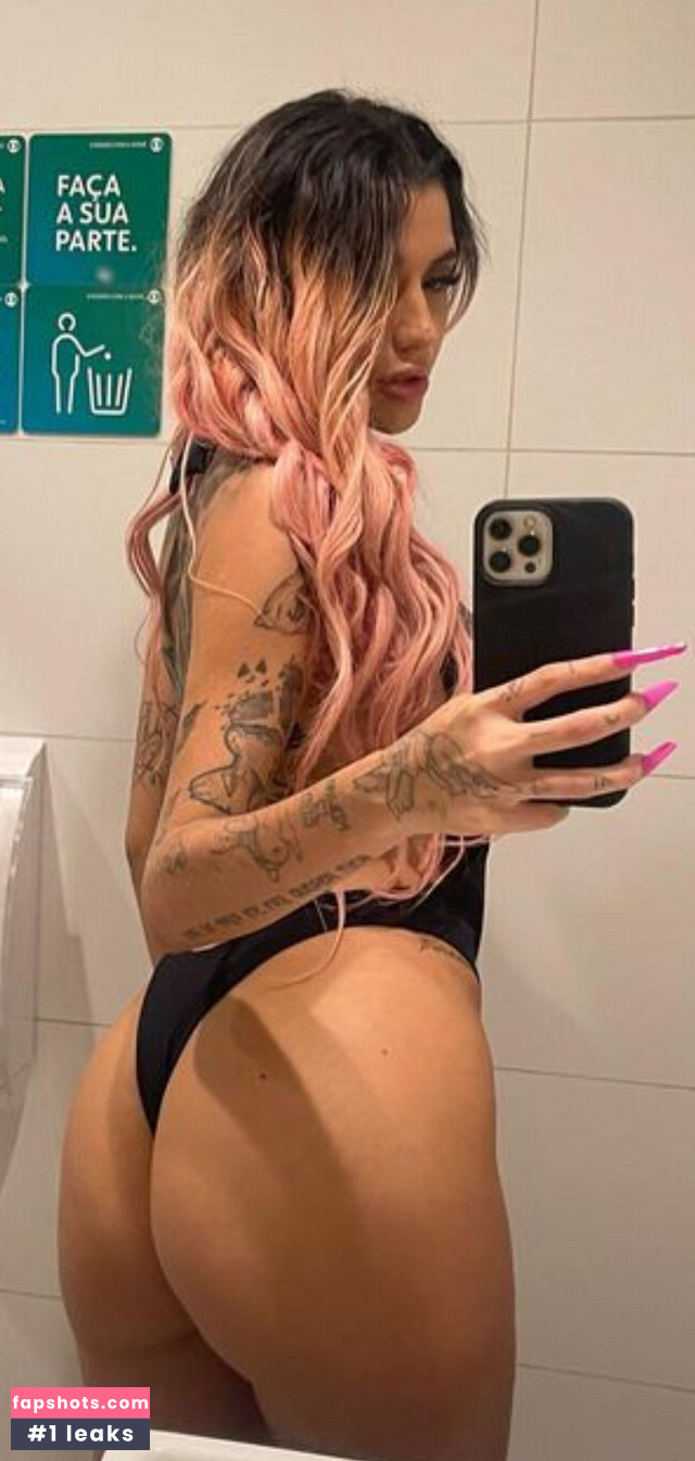 Azzy MC gallery photo #18