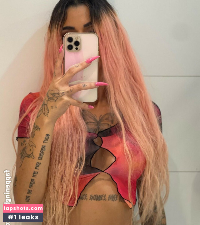 Azzy MC gallery photo #32