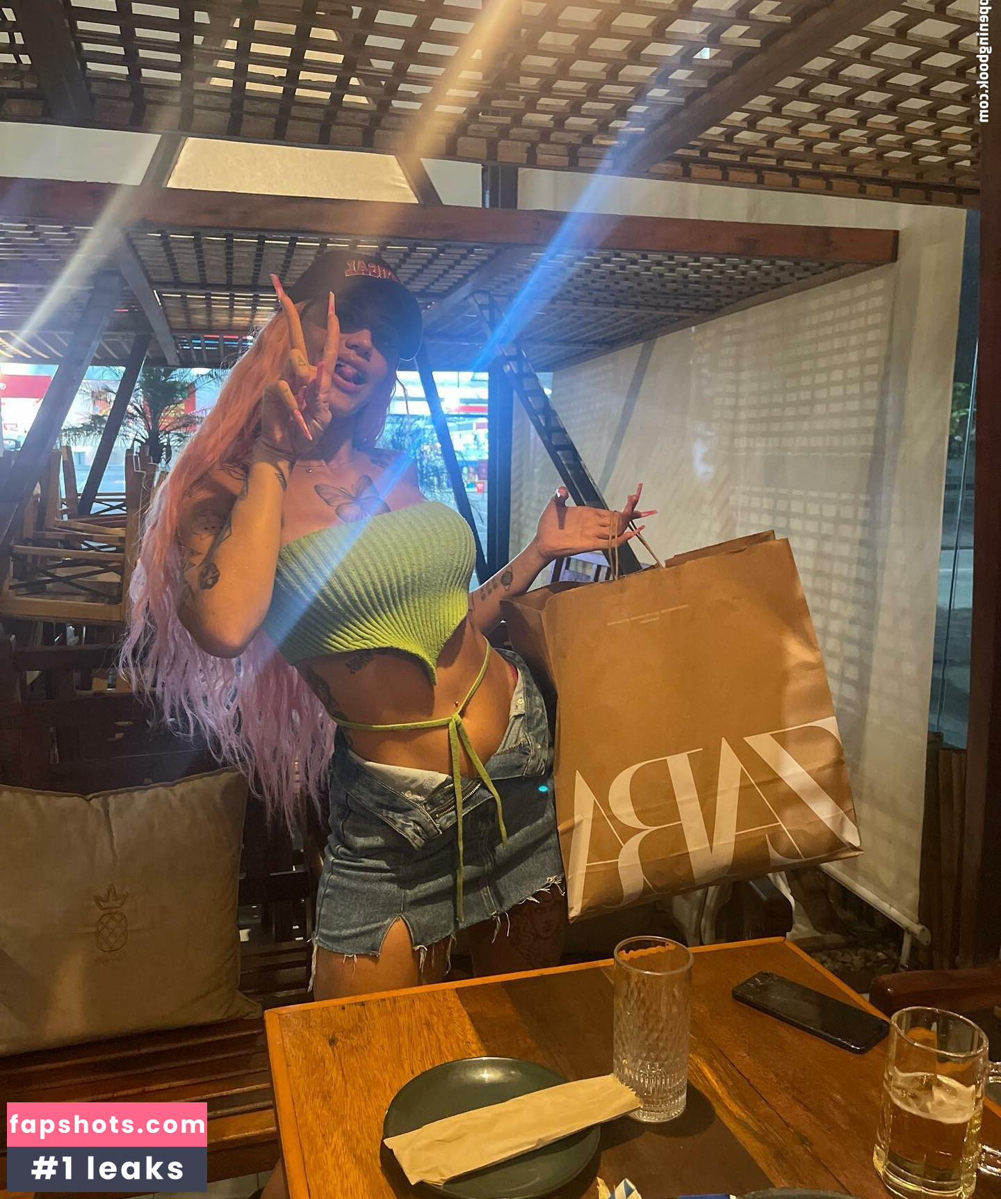 AZZY gallery photo #41