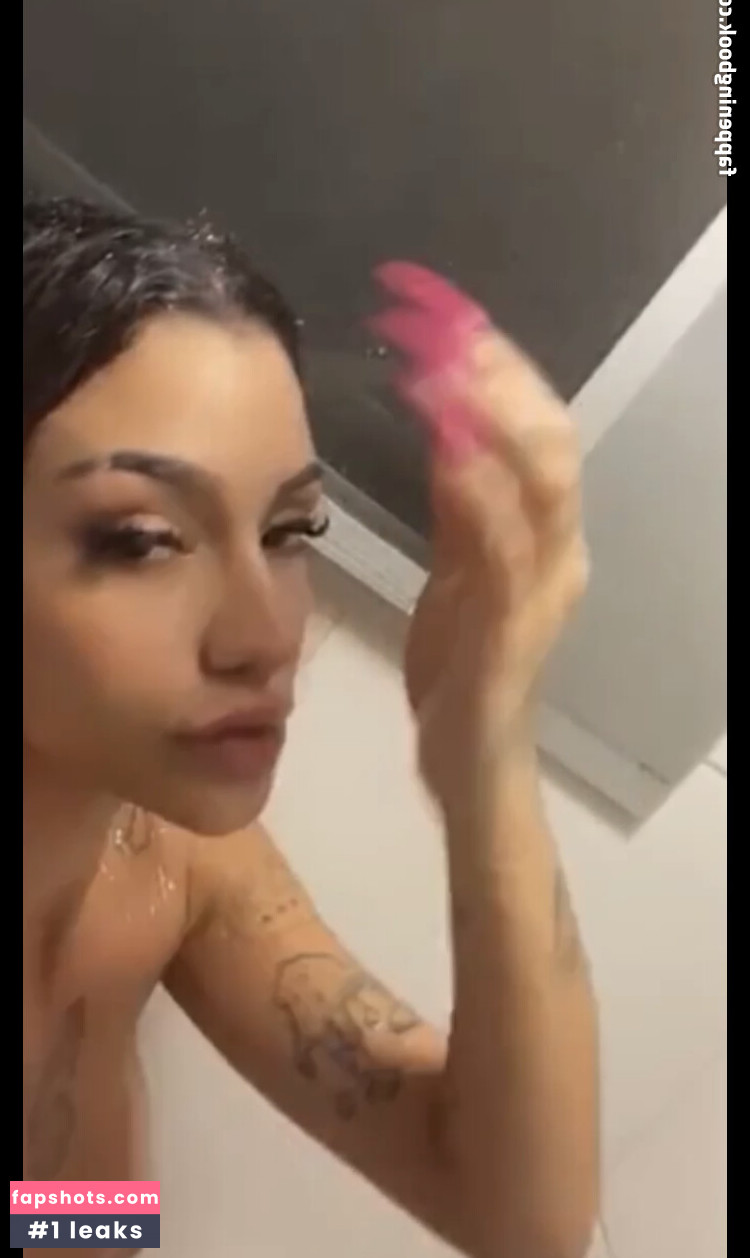 AZZY gallery photo #48