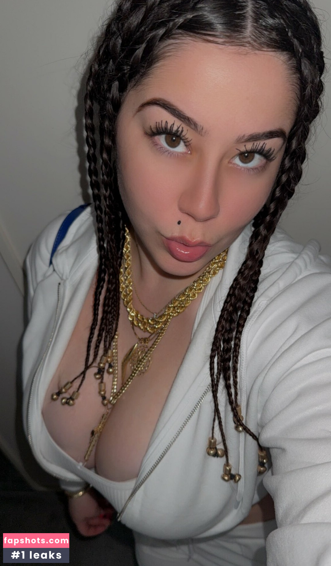 b.ae Nahé úniky fotek pouze od fanoušků #7 - Fapshots