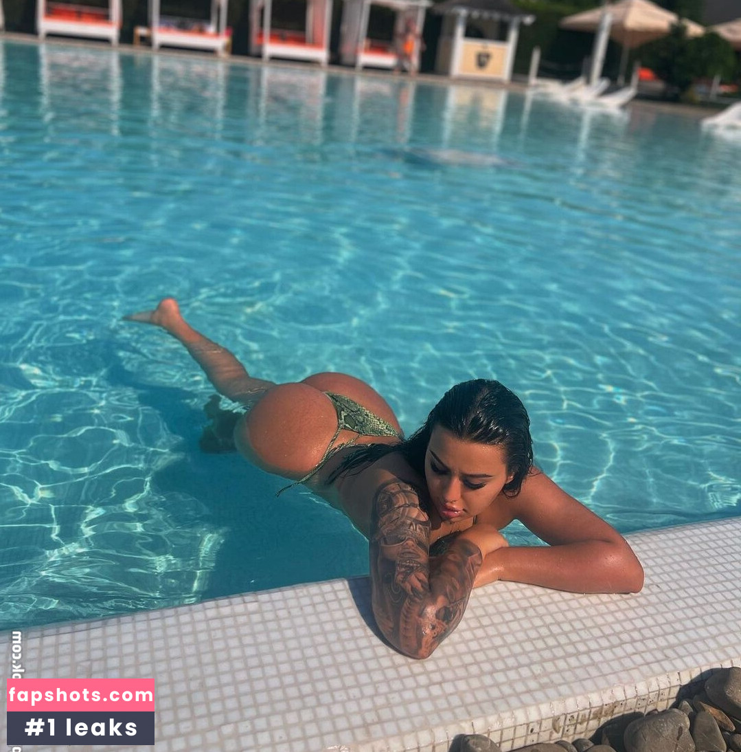 _b_miruna gallery photo #4