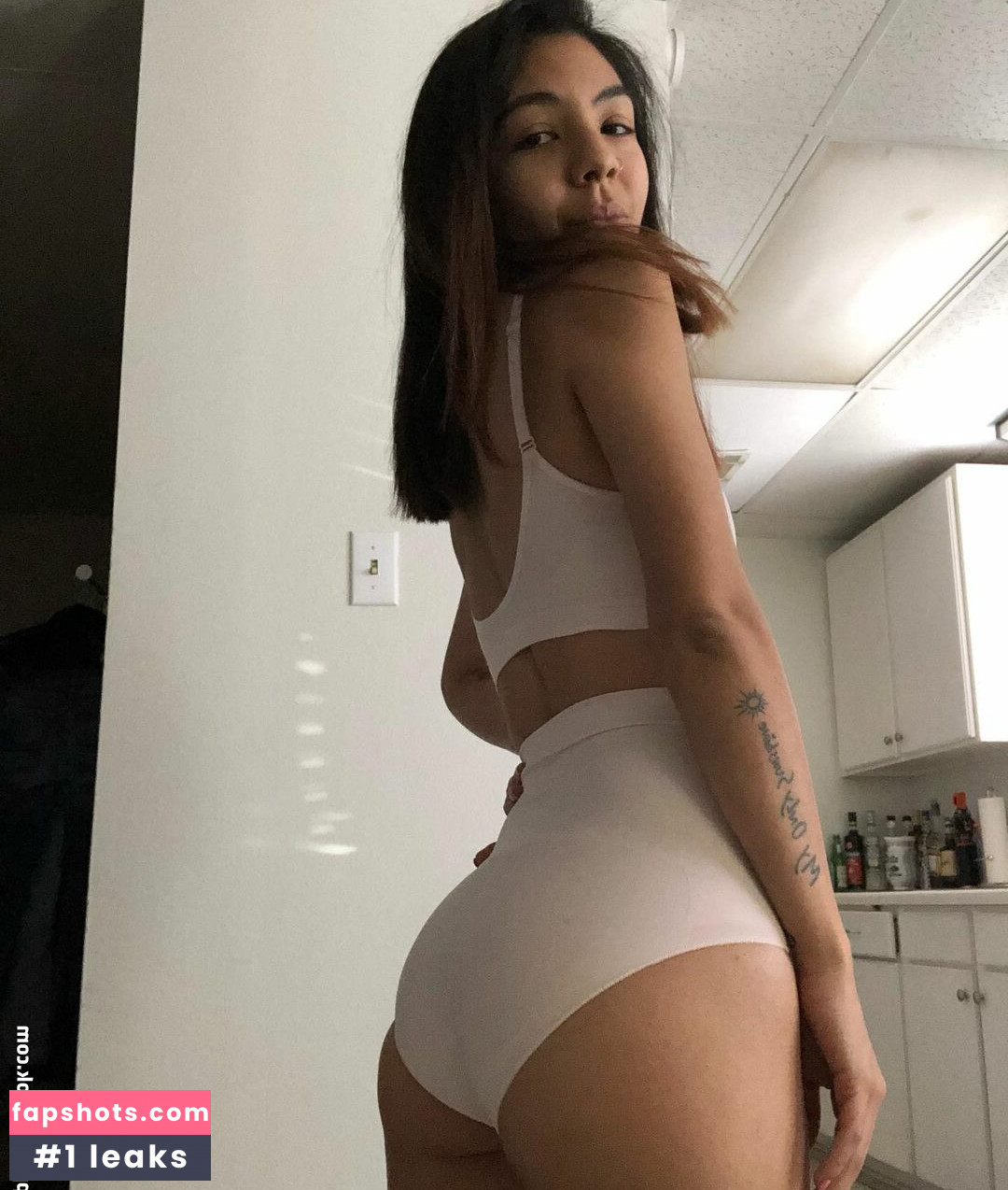 B0ngucci gallery photo #6