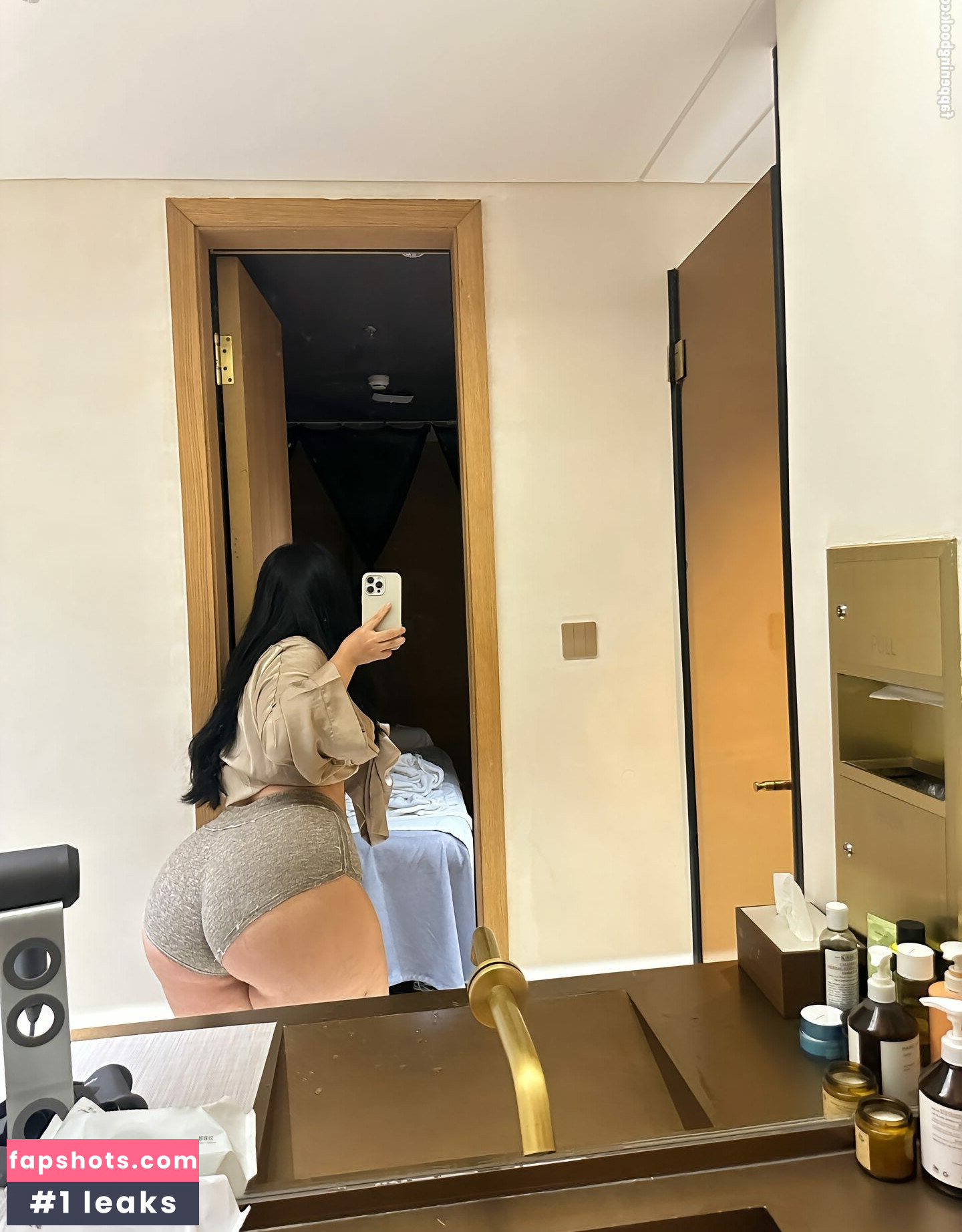 B742741 gallery photo #10