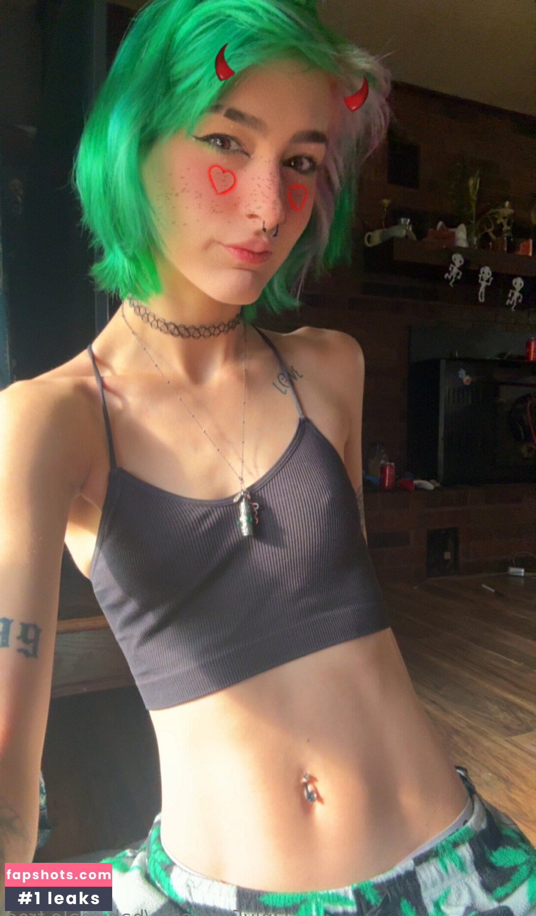 baby.pale.free gallery photo #22