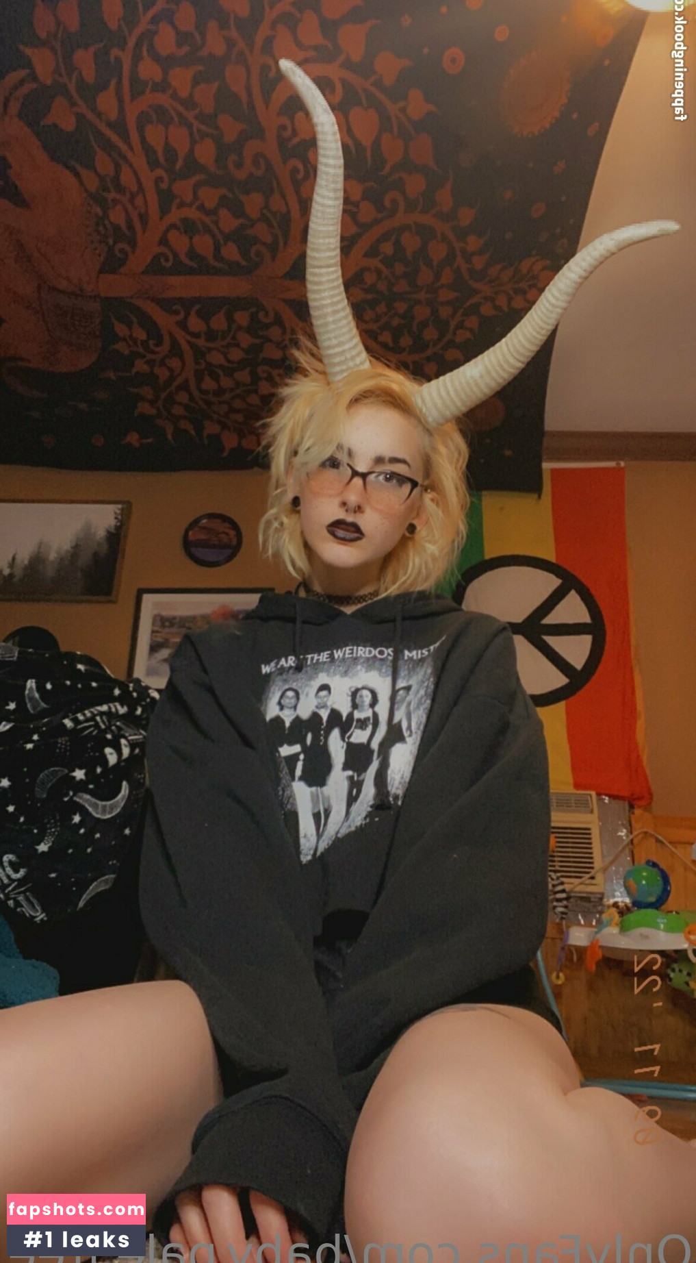 baby.pale.free gallery photo #32