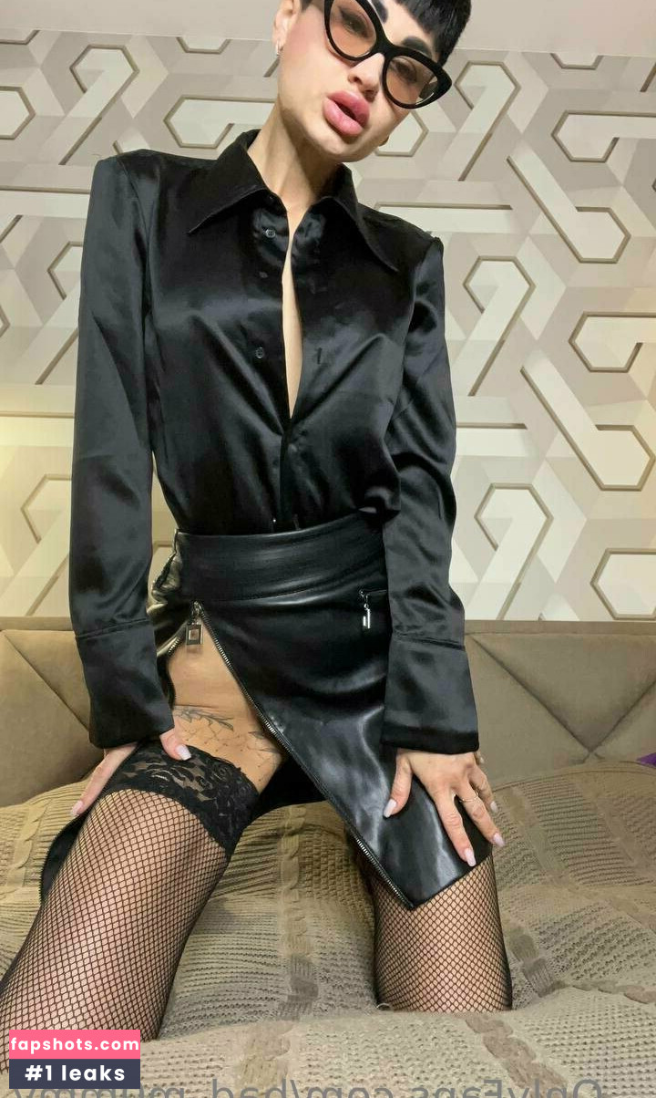 bad_m0mmy gallery photo #40