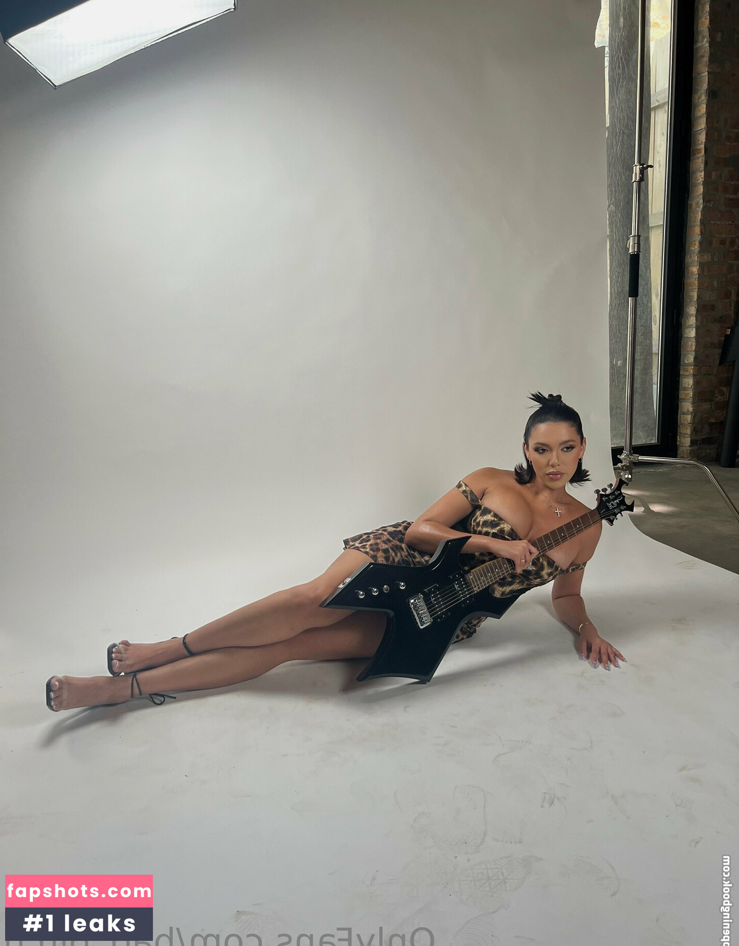 bad_pitch gallery photo #21