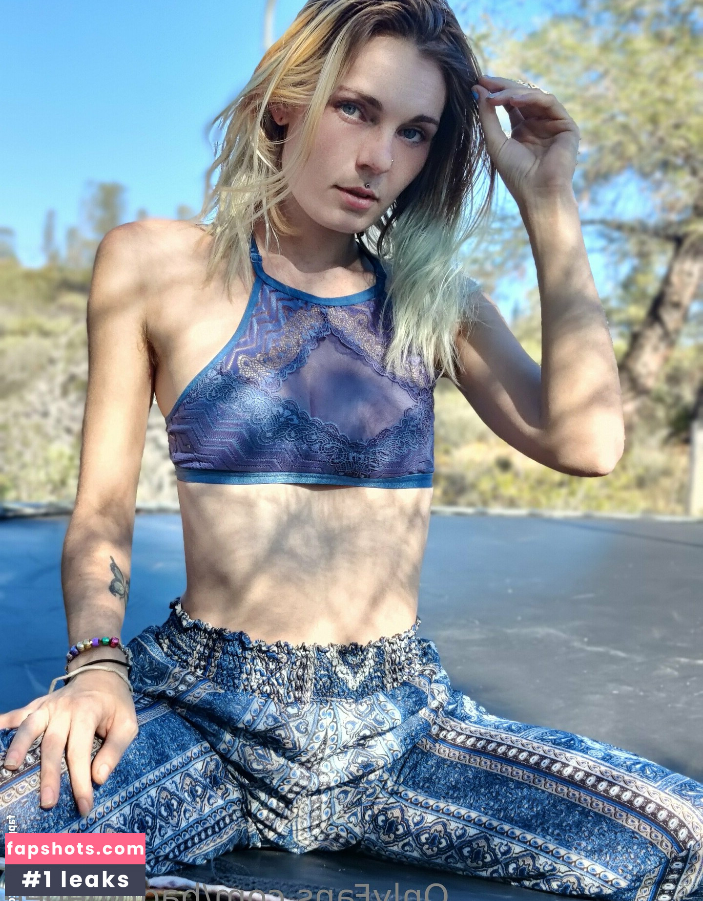 badbluebee gallery photo #2