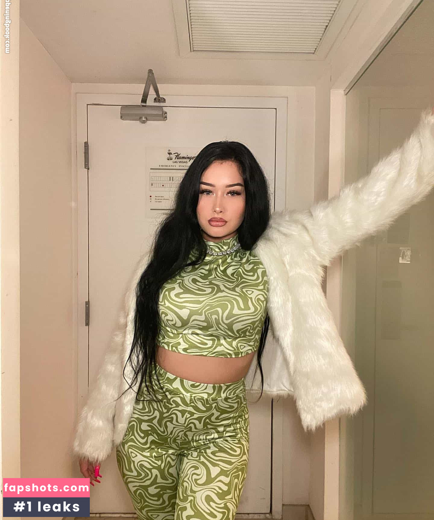 Baddie Madi gallery photo #19