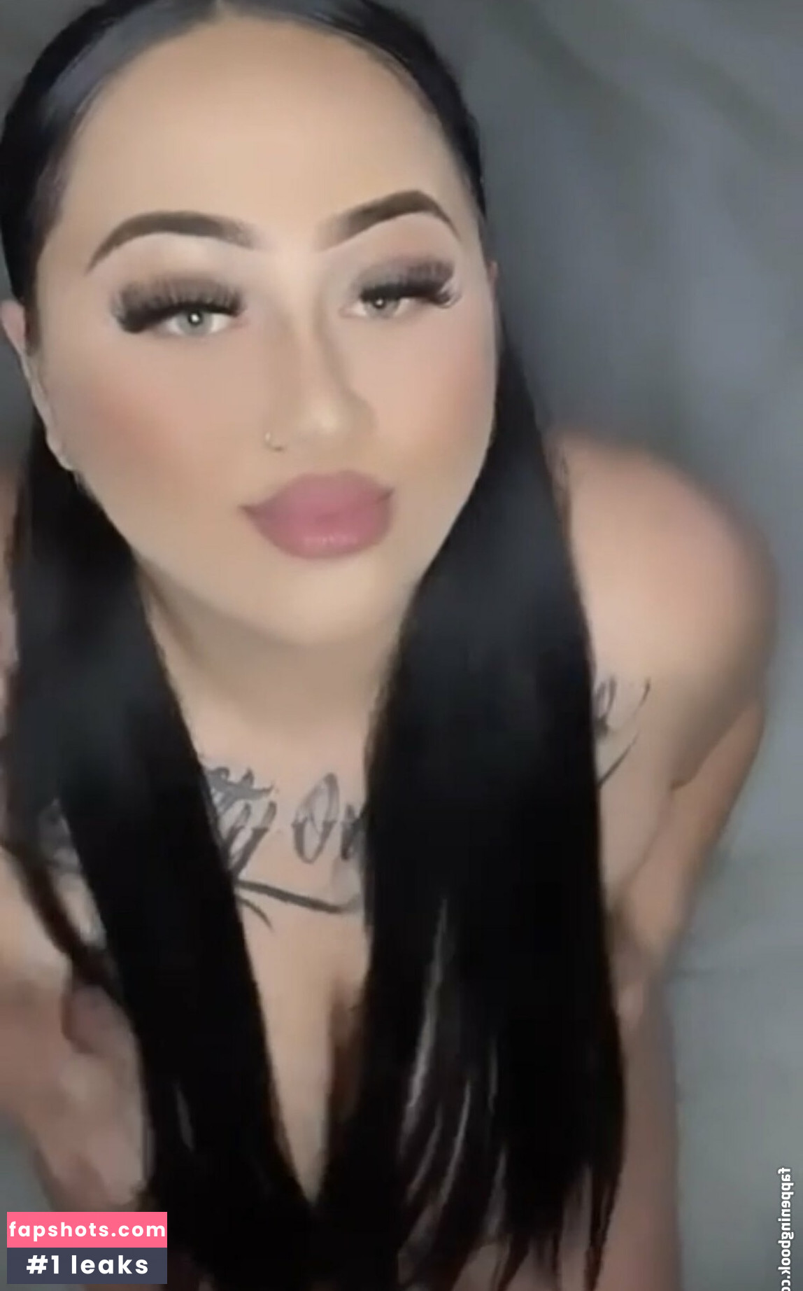 Baddiekash3 nude babe gallery