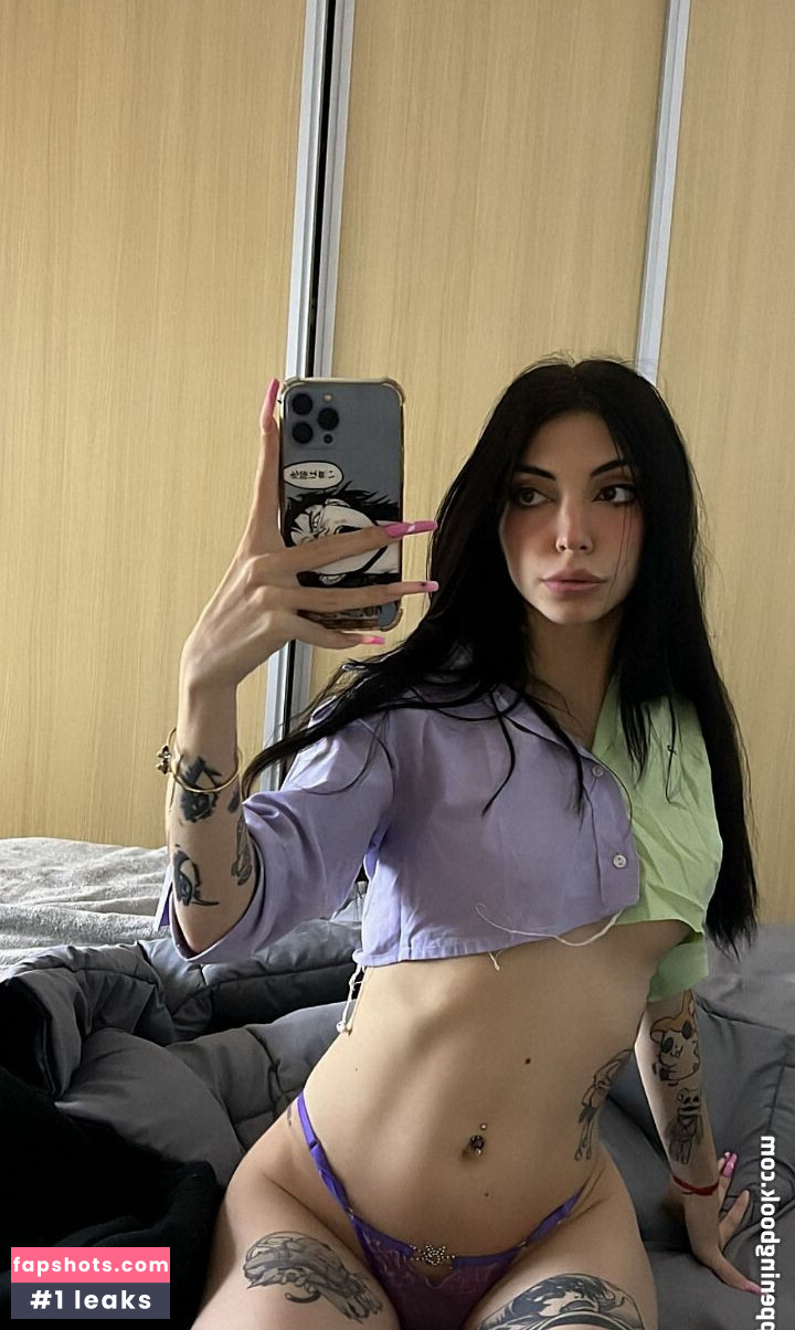 badkabrona nude babe gallery