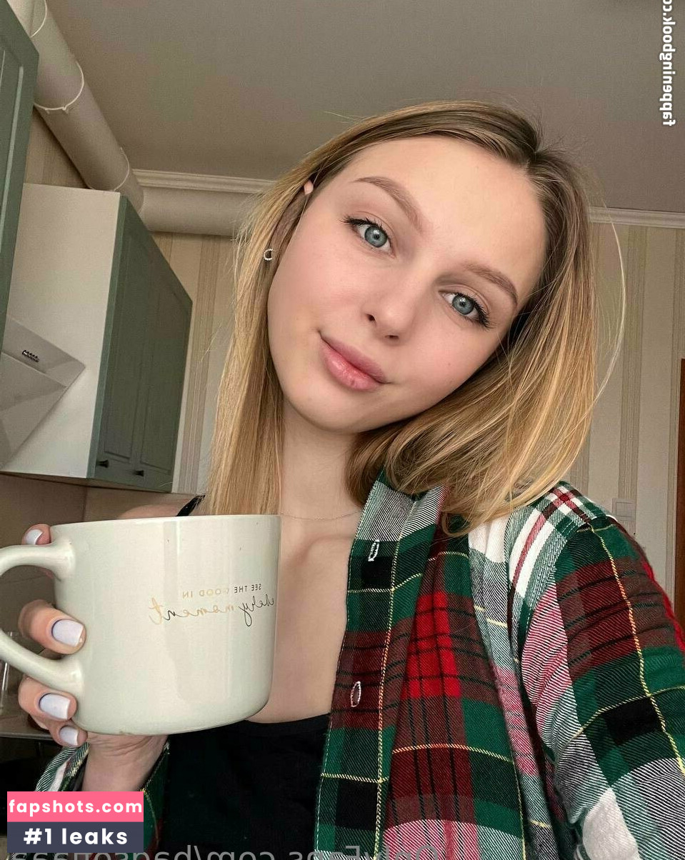 badsofiaaa Nacktheit OnlyFans Fotos #3 - Fapshots