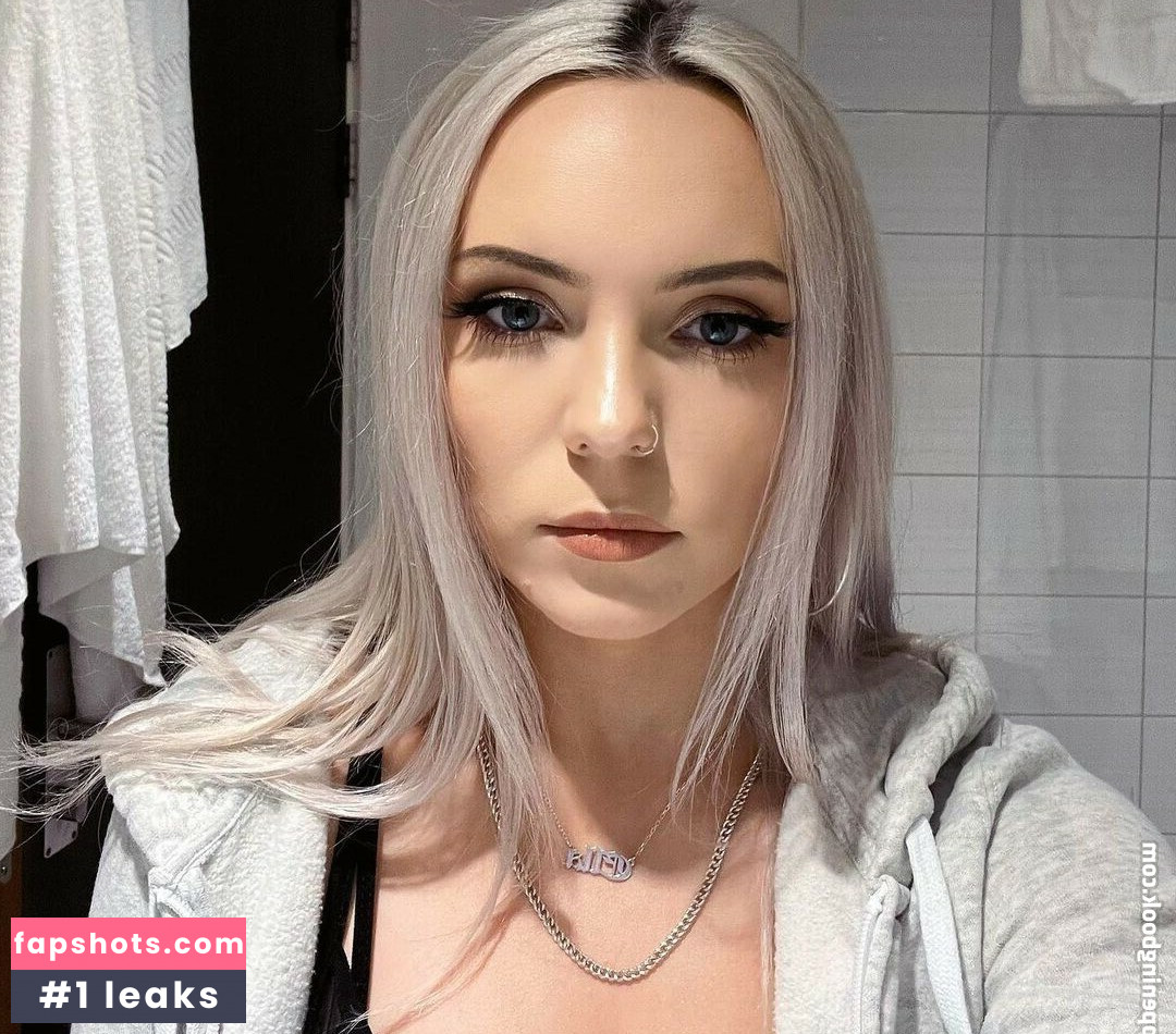 Baffy Nude Leaks OnlyFans Photos #9 - LeakJerk