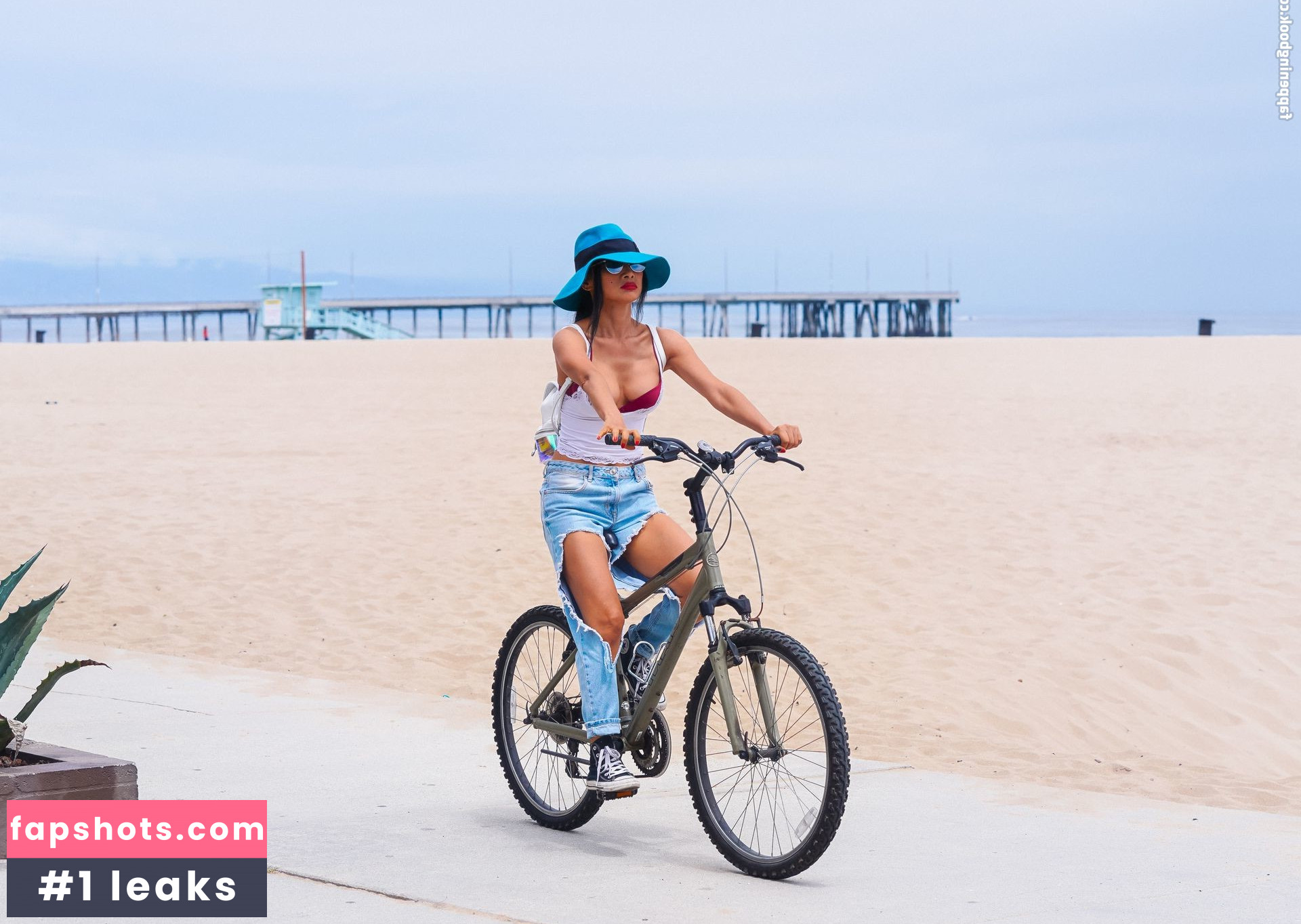 Bai Ling gallery photo #1168