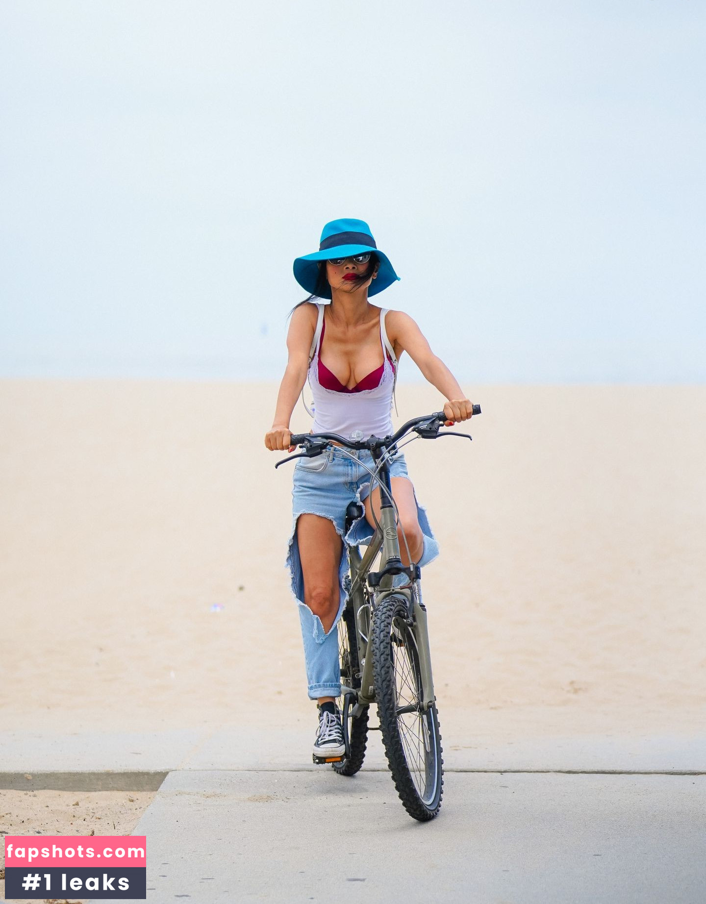 Bai Ling gallery photo #1170