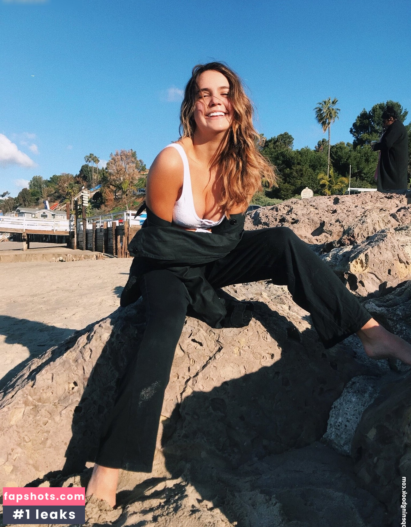 Bailee Madison gallery photo #20