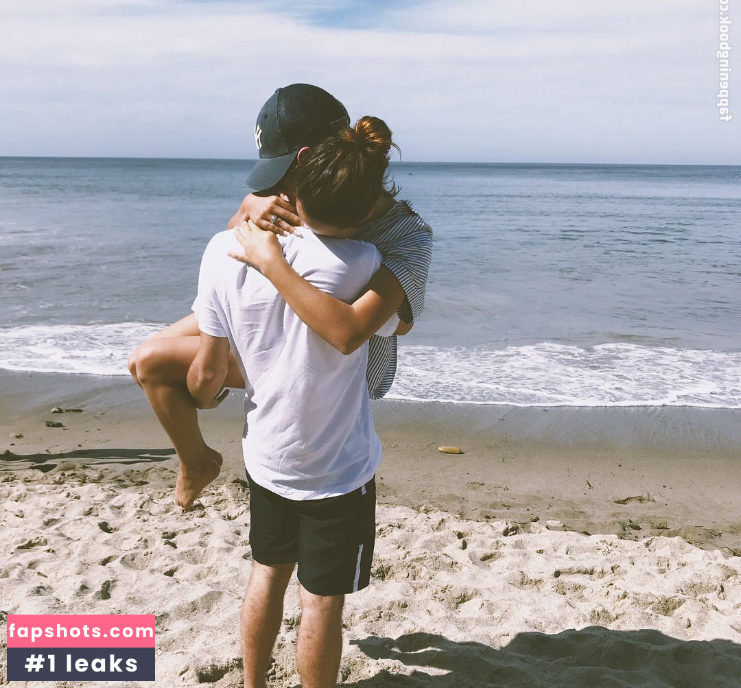 Bailee Madison gallery photo #199