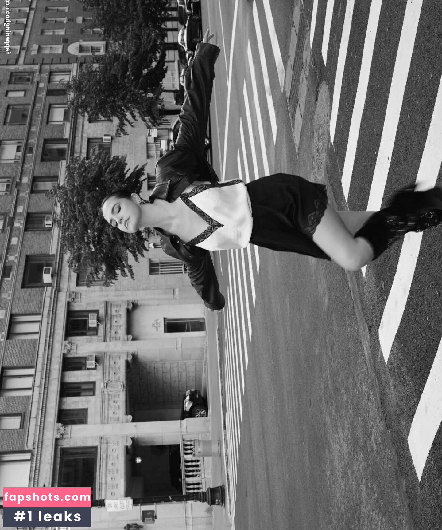 Bailee Madison gallery photo #27