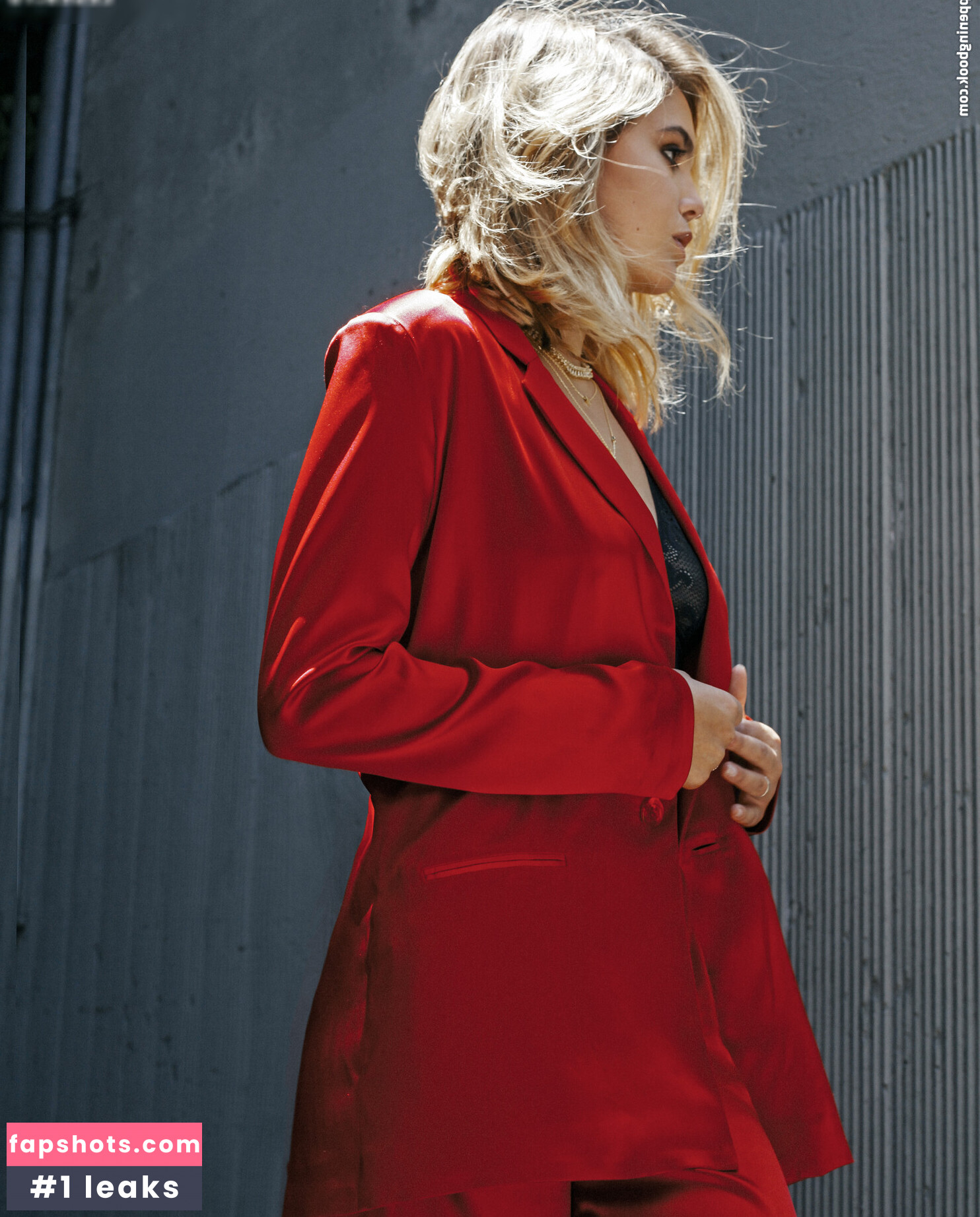 Bailee Madison gallery photo #89