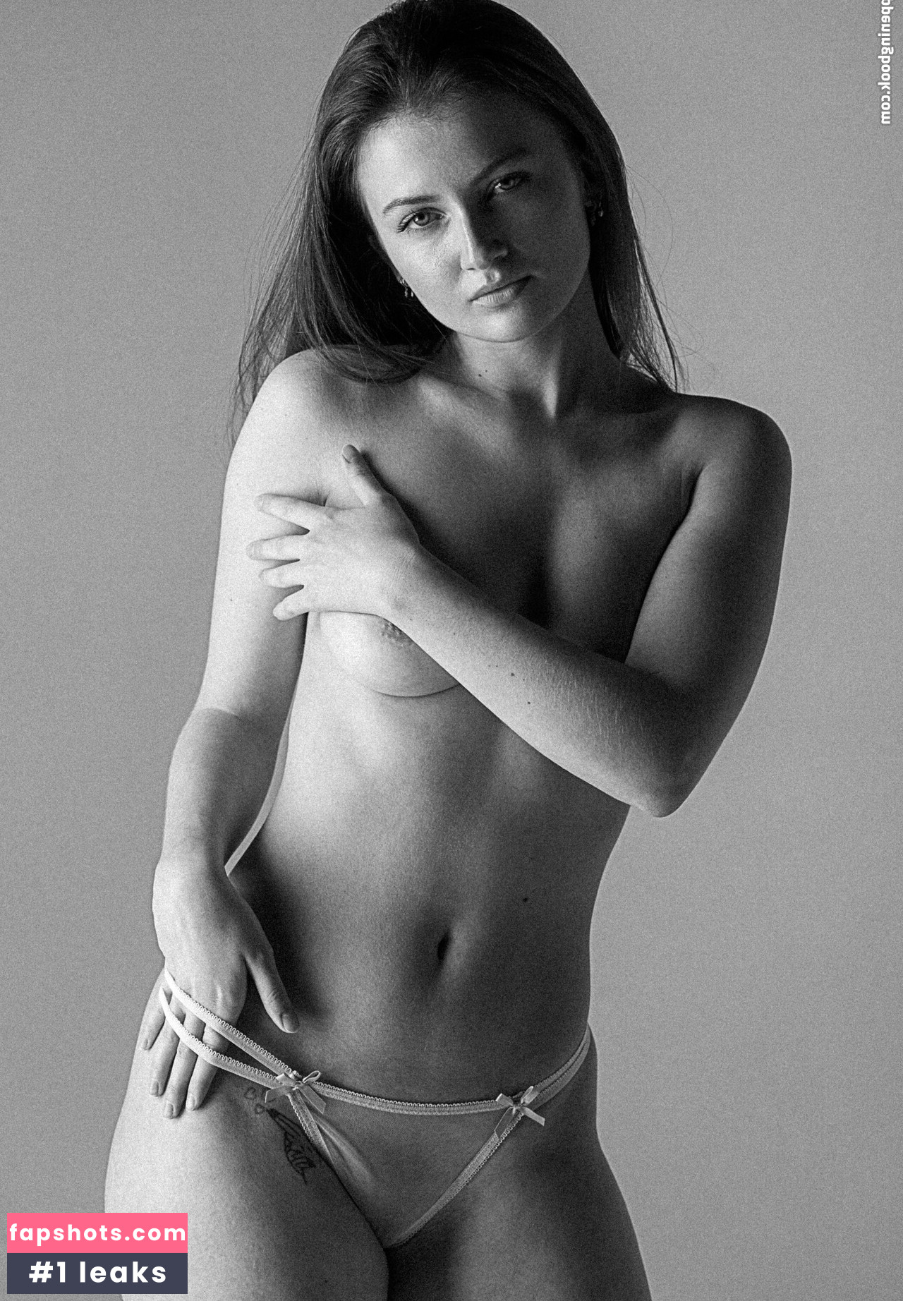 bailleulagathe nude babe gallery