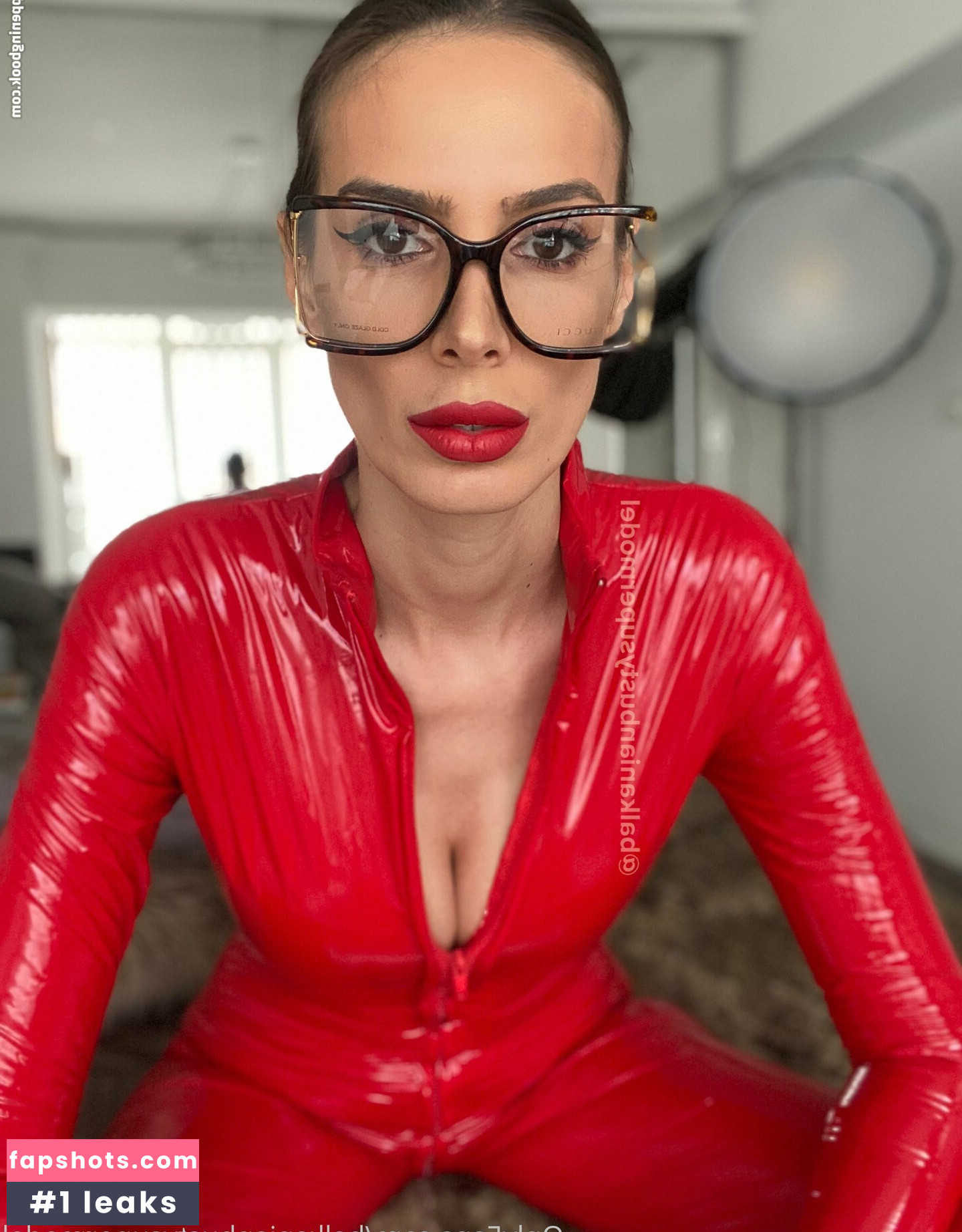 balkanianbustysupermodel