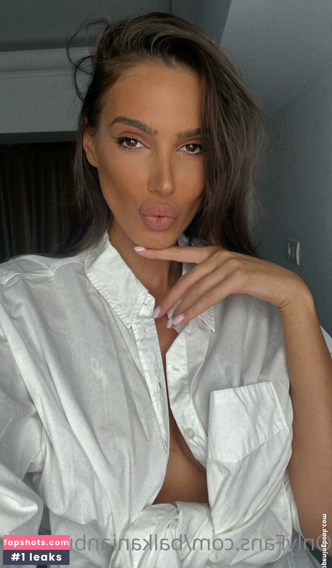 balkanianbustysupermodel gallery photo #9