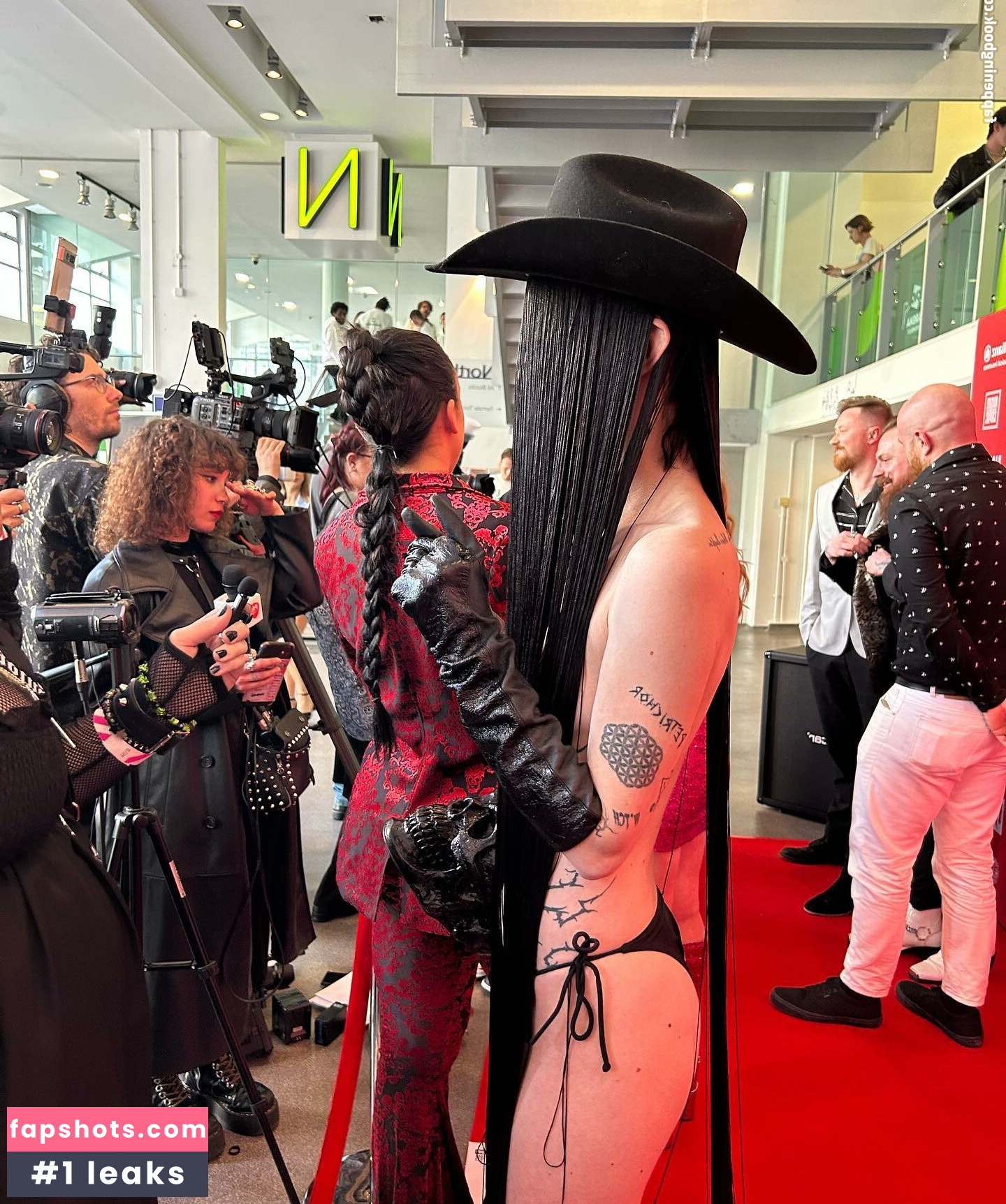 Bambi Thug Nude Leaks OnlyFans Photos #3 - LeakJerk