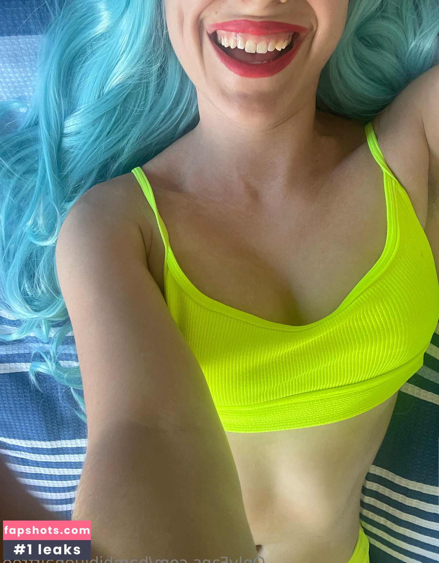 bambibluehairfree Nude Leaks OnlyFans Photos #13 - LeakJerk