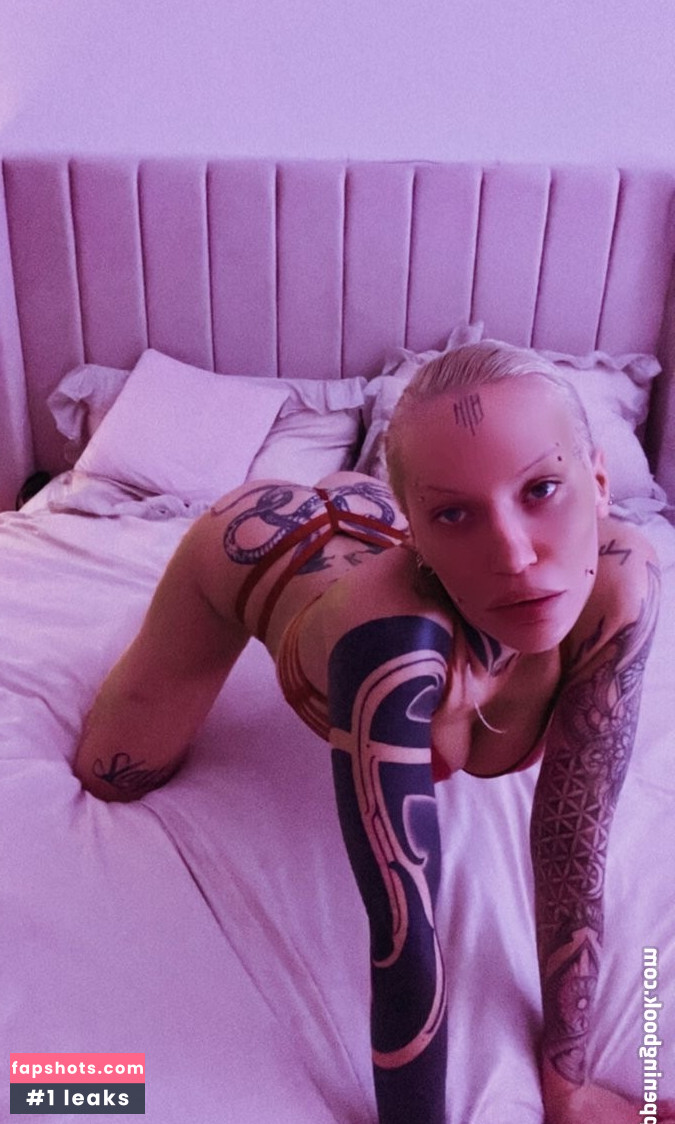 Bambyblaze Nude Leaks OnlyFans Photos #4 - Fapshots