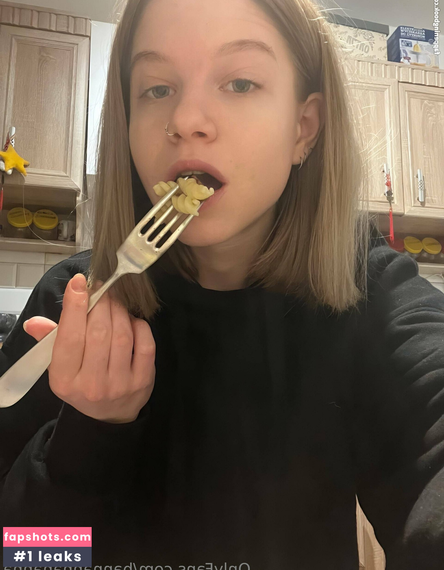 bannannahanna Nude Leaks OnlyFans Photos #2 - LeakJerk