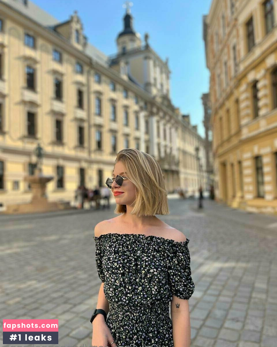 bannannahanna Nude Leaks OnlyFans Photos #34 - LeakJerk