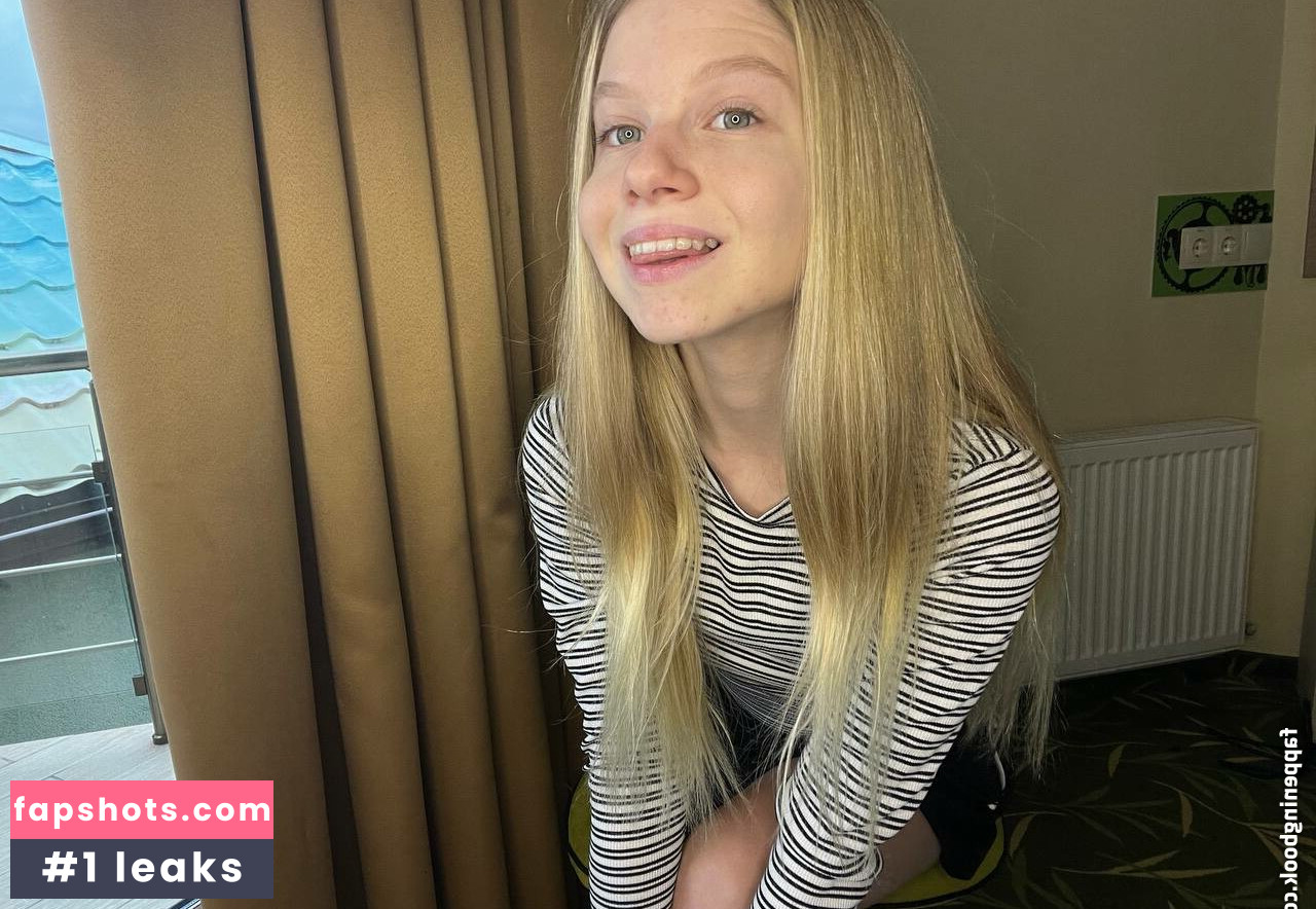 bannannahanna Nude Leaks OnlyFans Photos #45 - LeakJerk