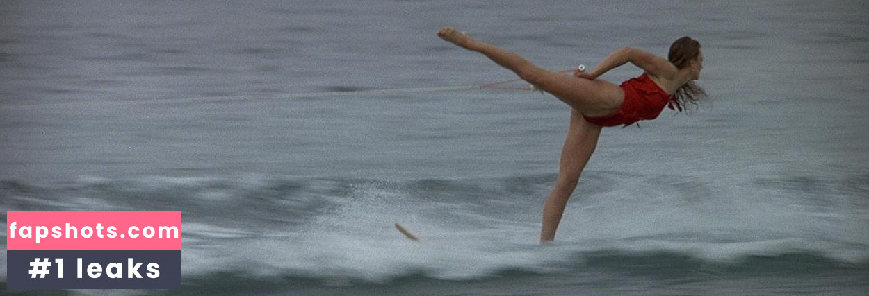 Barbara Carrera gallery photo #11