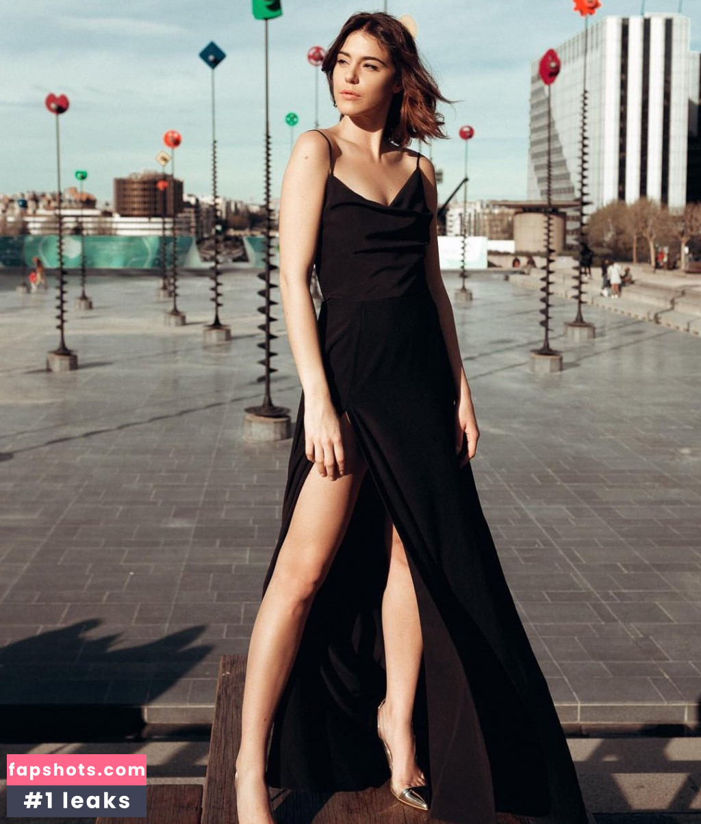 Barbara Opsomer gallery photo #75